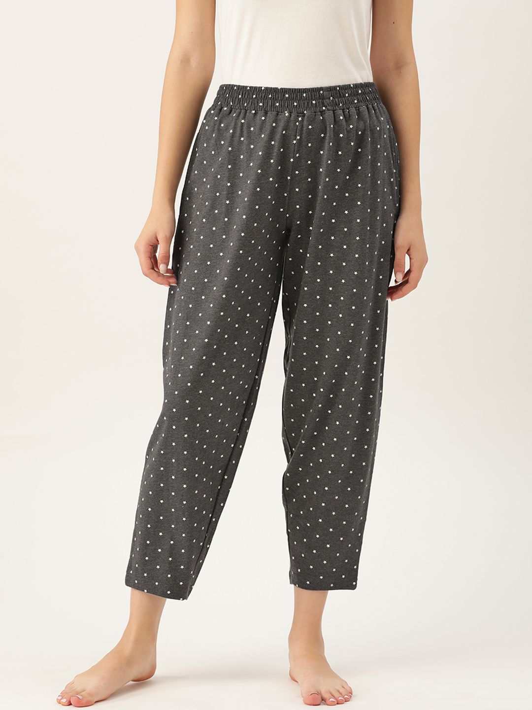 MBeautiful Women Charcoal Grey & White Printed Comfort Fit Cotton Crop Lounge Pants Price in India