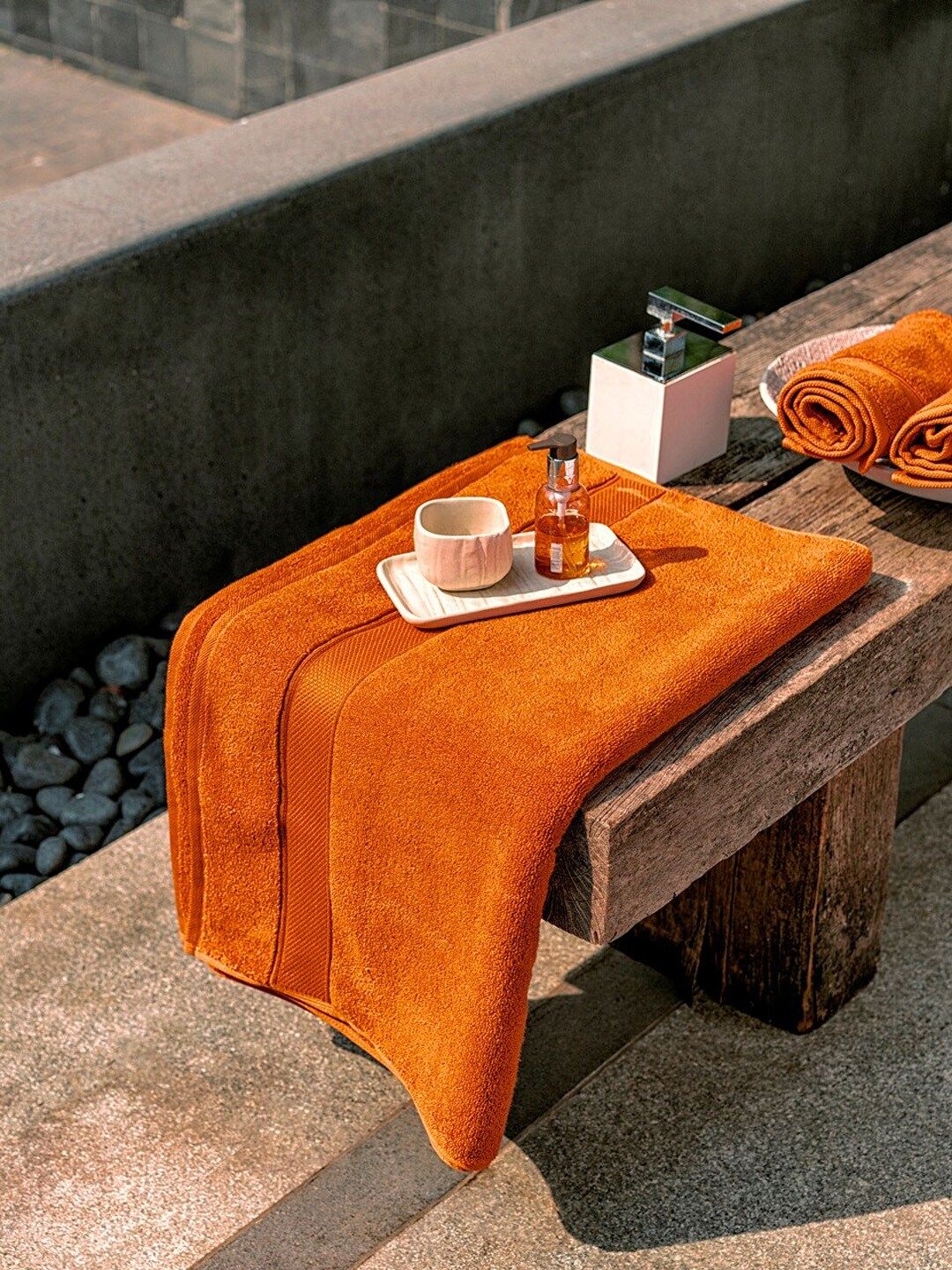 DDecor Orange Solid 650 GSM Cotton Bath Towels Price in India