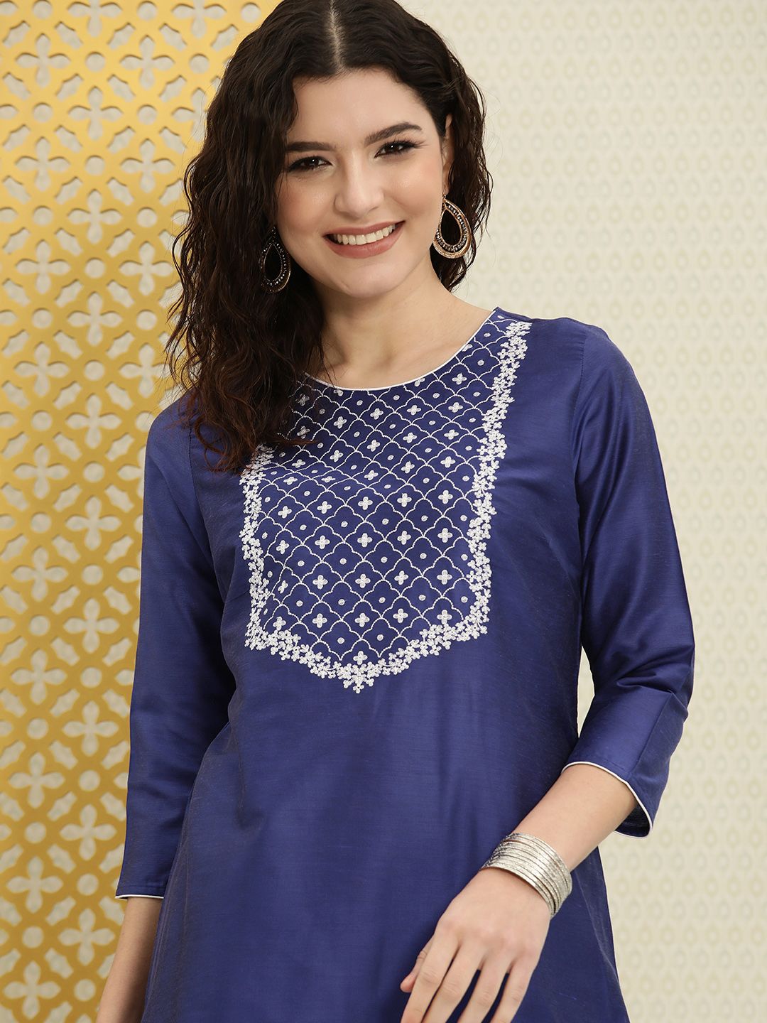 House of Pataudi Women Blue & White Embroidered Rozana Kurta Price in India