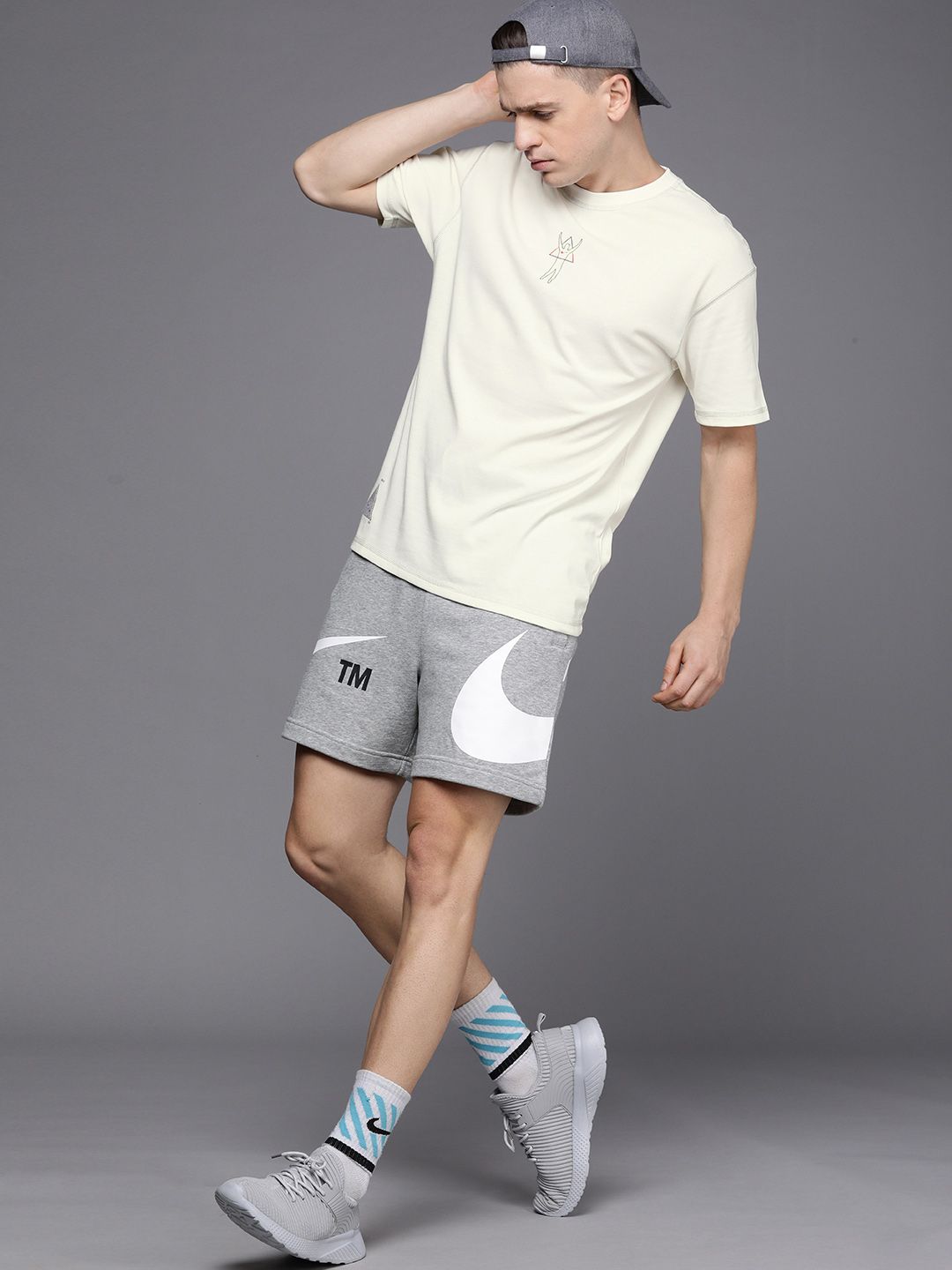 nike sportswear m2z wellness tee