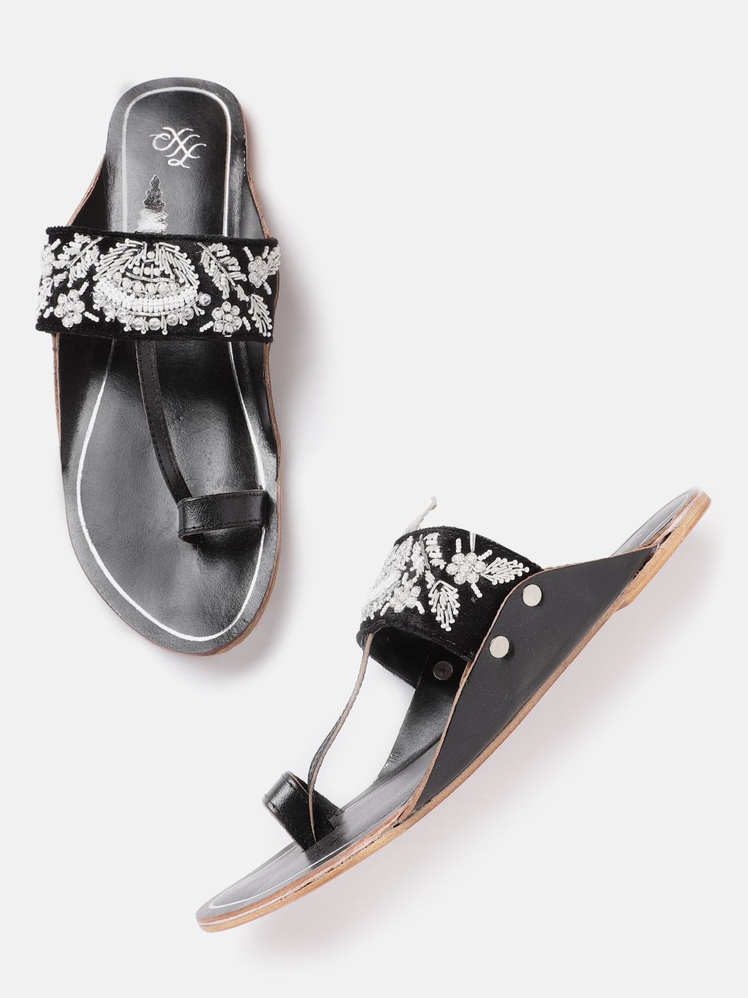 House of Pataudi Women Black & White Embellished One Toe Flats