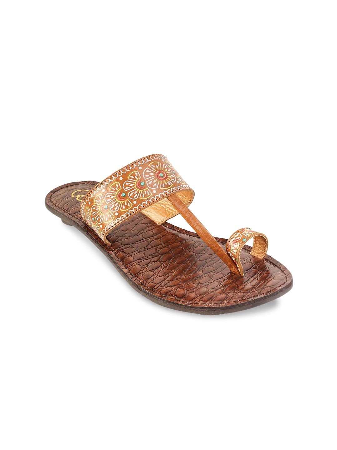 Catwalk Women Brown Printed Leather Kholapuris One Toe Flats Price in India