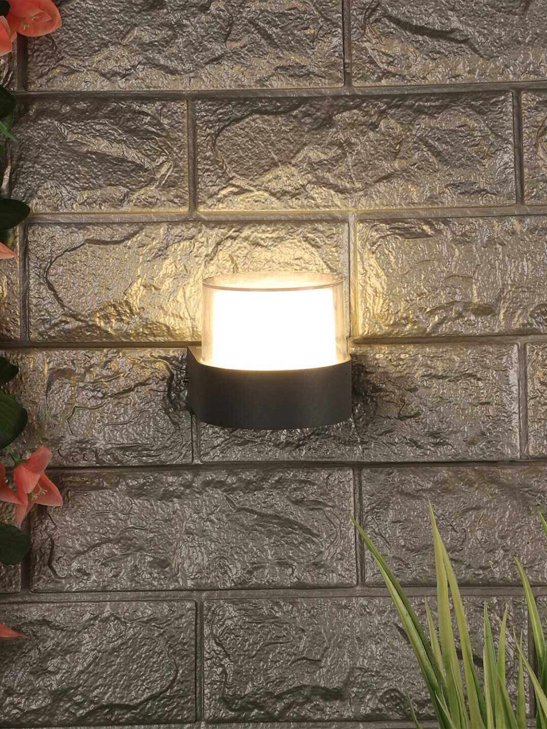 MFD HOME FURNISHING Gold-Toned Solid Aluminium Contemporary Outdoor Lamp Price in India