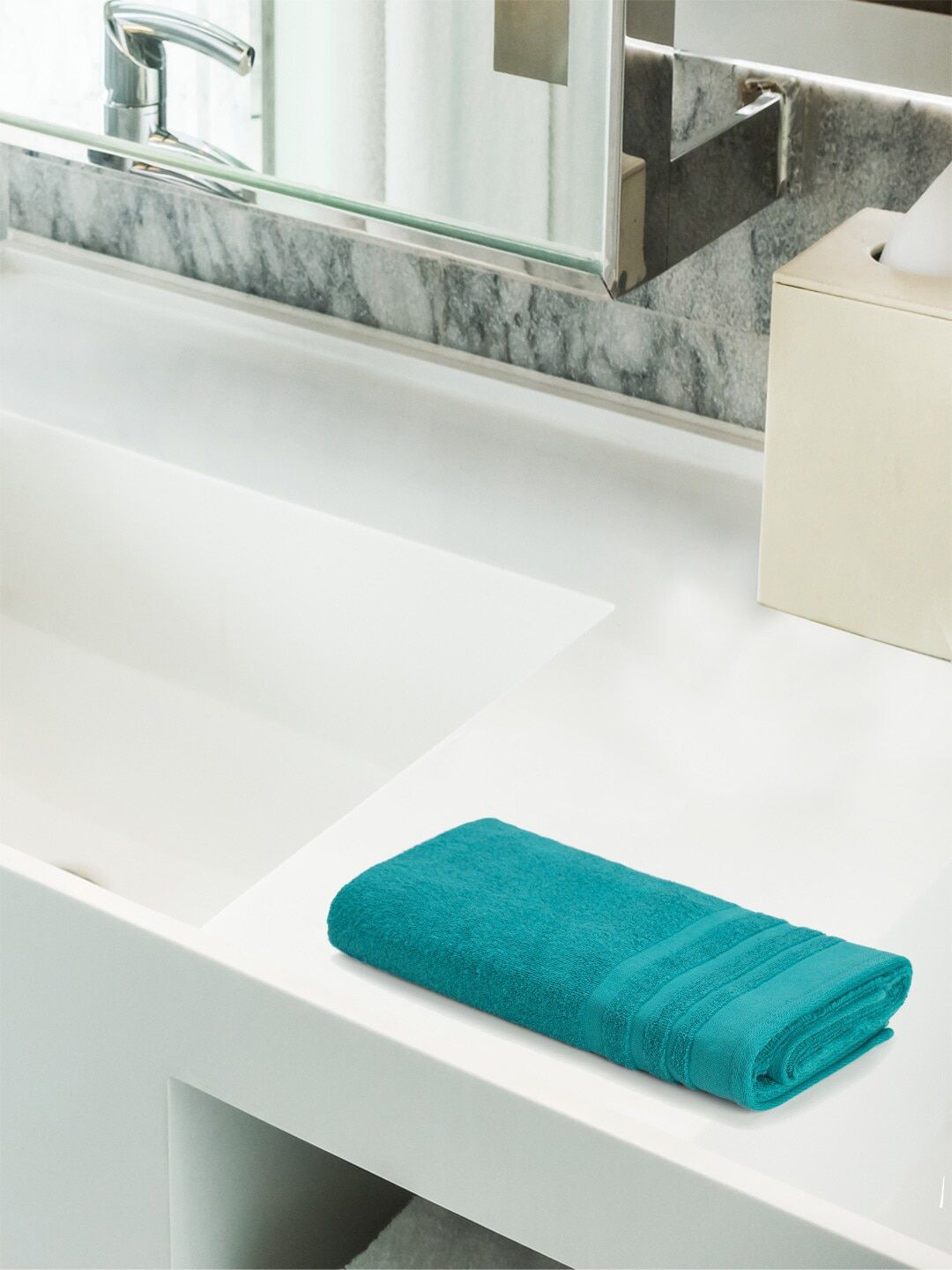 Himeya Sea Green Solid 450 GSM Pure Organic Cotton Bath Towel Price in India
