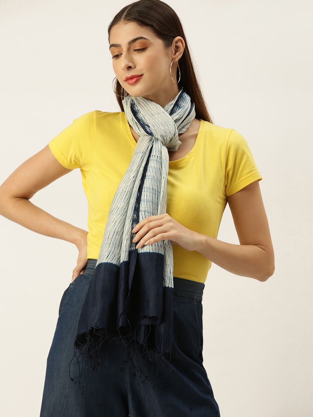 ArtEastri Women Navy Blue & White Colourblocked Stole Price in India