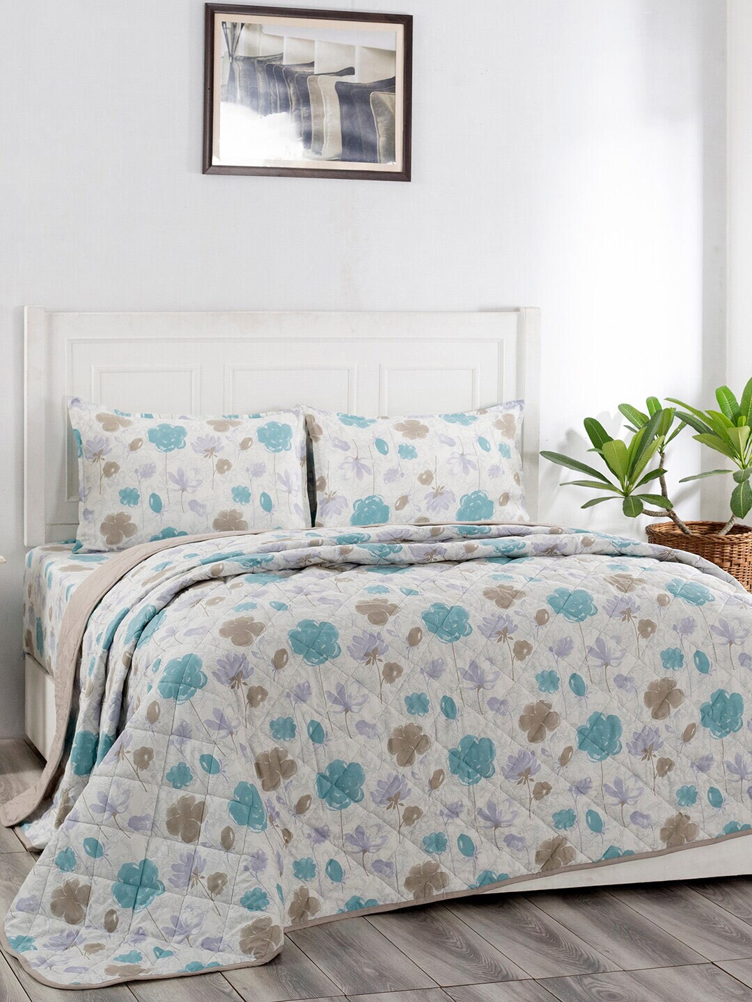 In-House by maspar White & Turquoise Blue Floral Summer 110 GSM Bedding Set with Pillow Covers Price in India