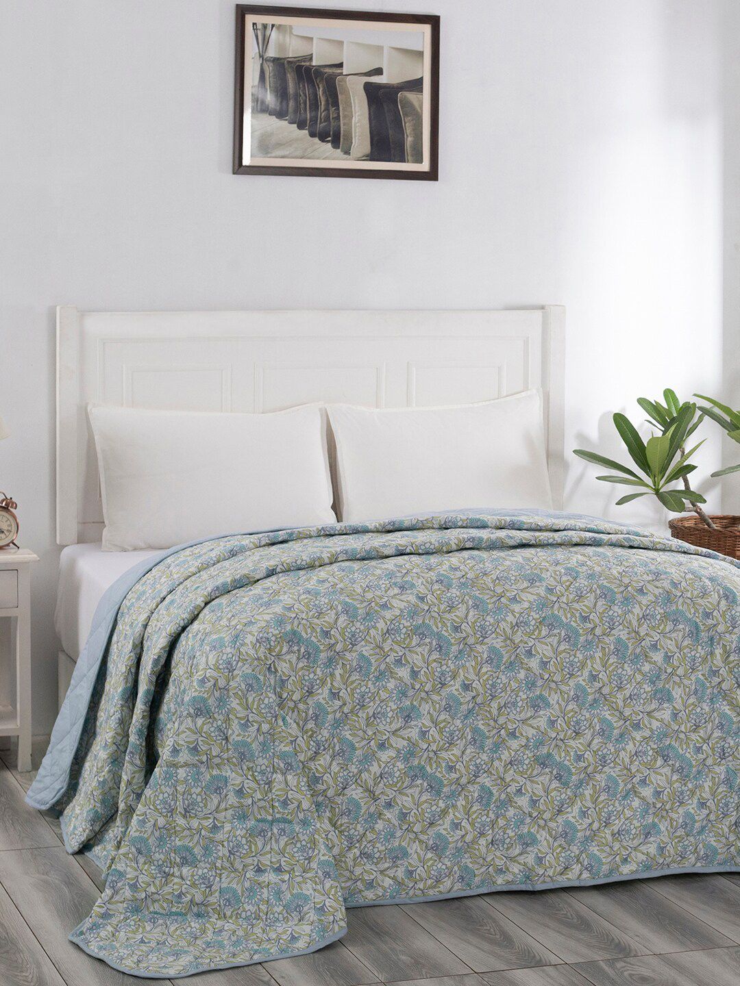 In-House by maspar Blue & Off White Floral Summer 110 GSM Cotton Double Bed Quilt Price in India