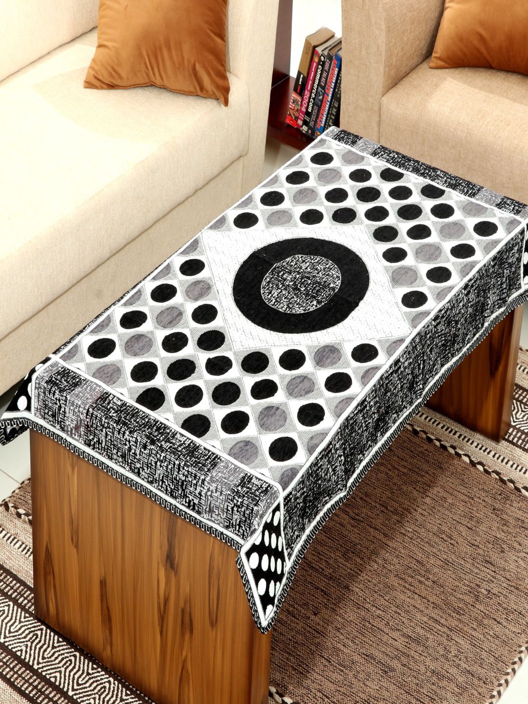 BELLA TRUE Black & White Geometric Printed Rectangular Table Cover Price in India