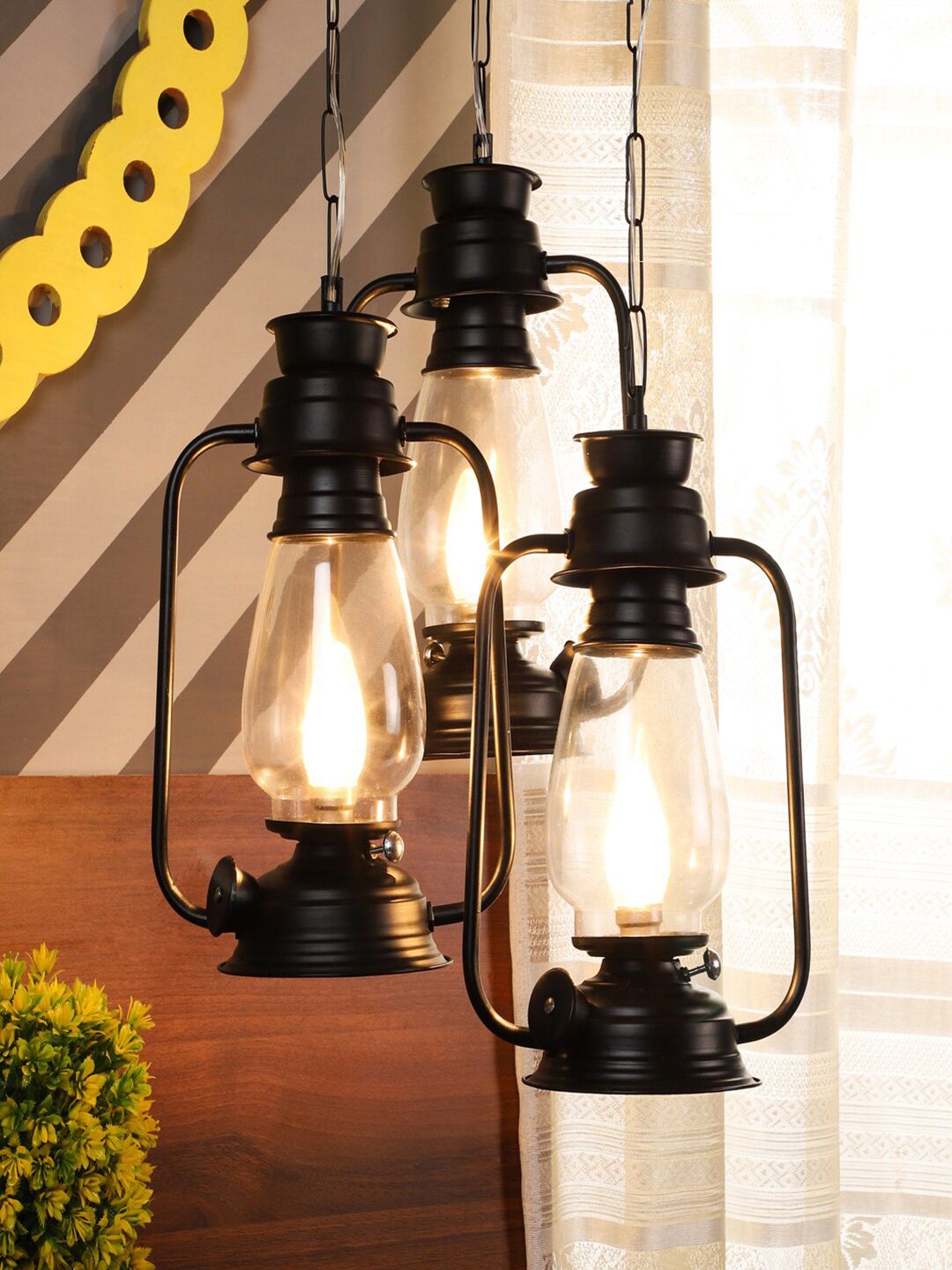 MFD HOME FURNISHING Black & Transparent Iron Quirky Cluster Light Price in India