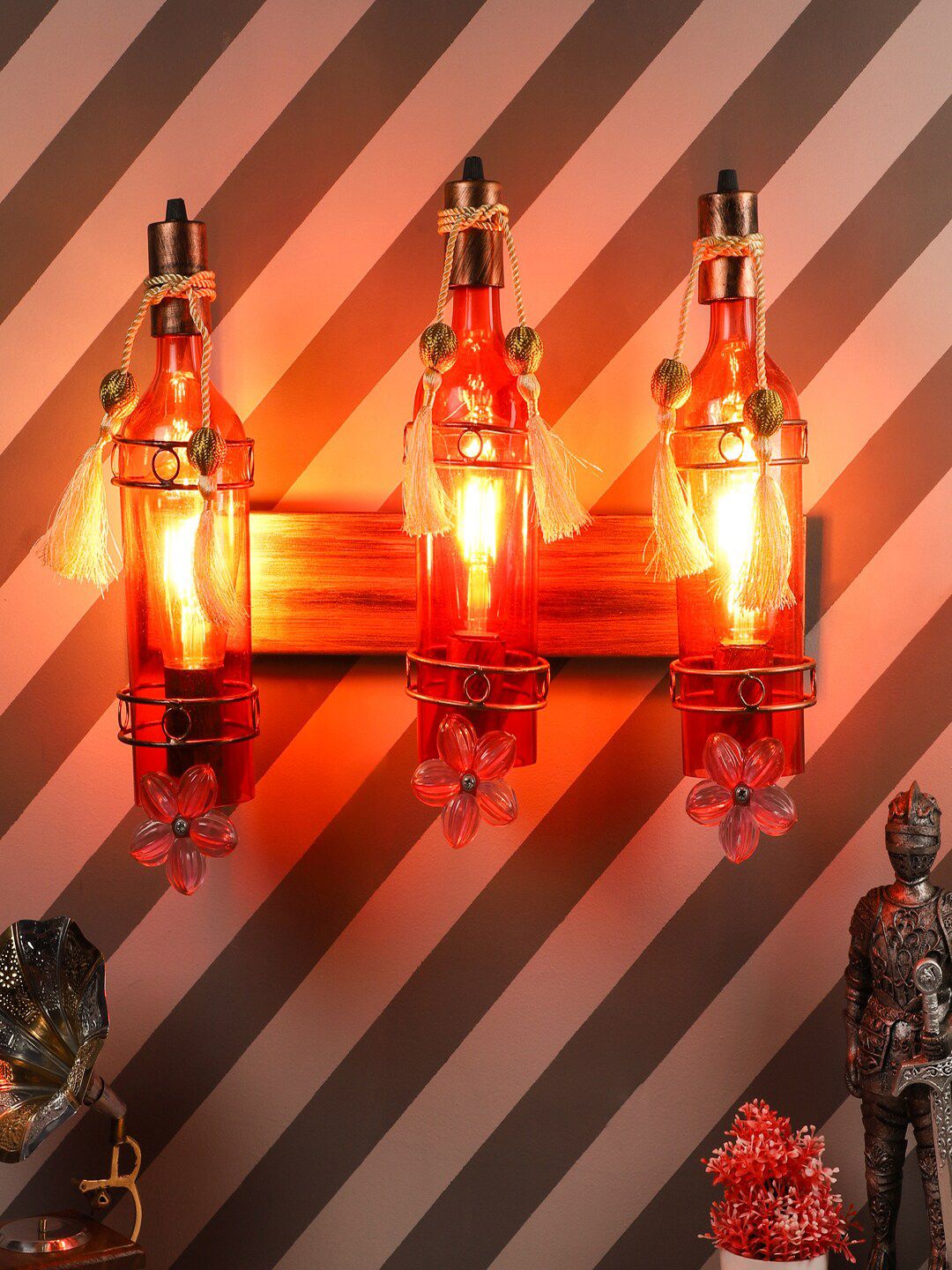 MFD HOME FURNISHING Red Glass Quirky Wall Lamp Price in India