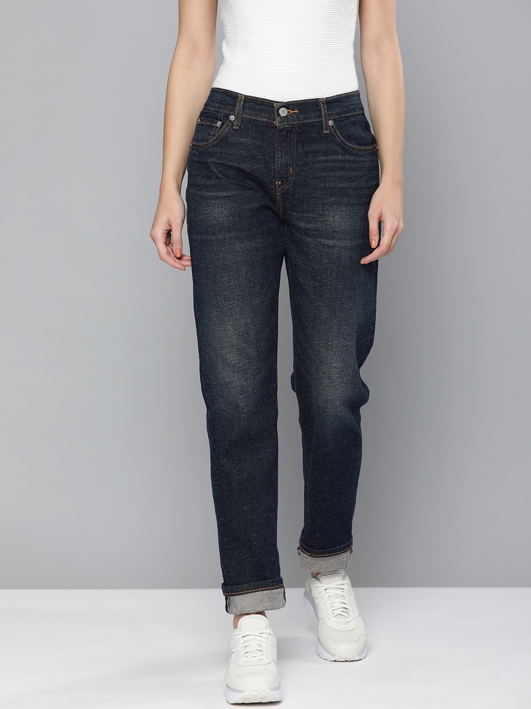 Levis Women Blue Boyfriend Fit High-Rise Light Fade Stretchable Jeans Price in India