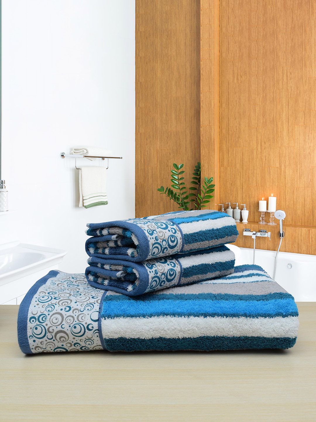 RANGOLI Set Of 3 Blue & White Striped 450 GSM Pure Cotton Terri Berri Towels Price in India