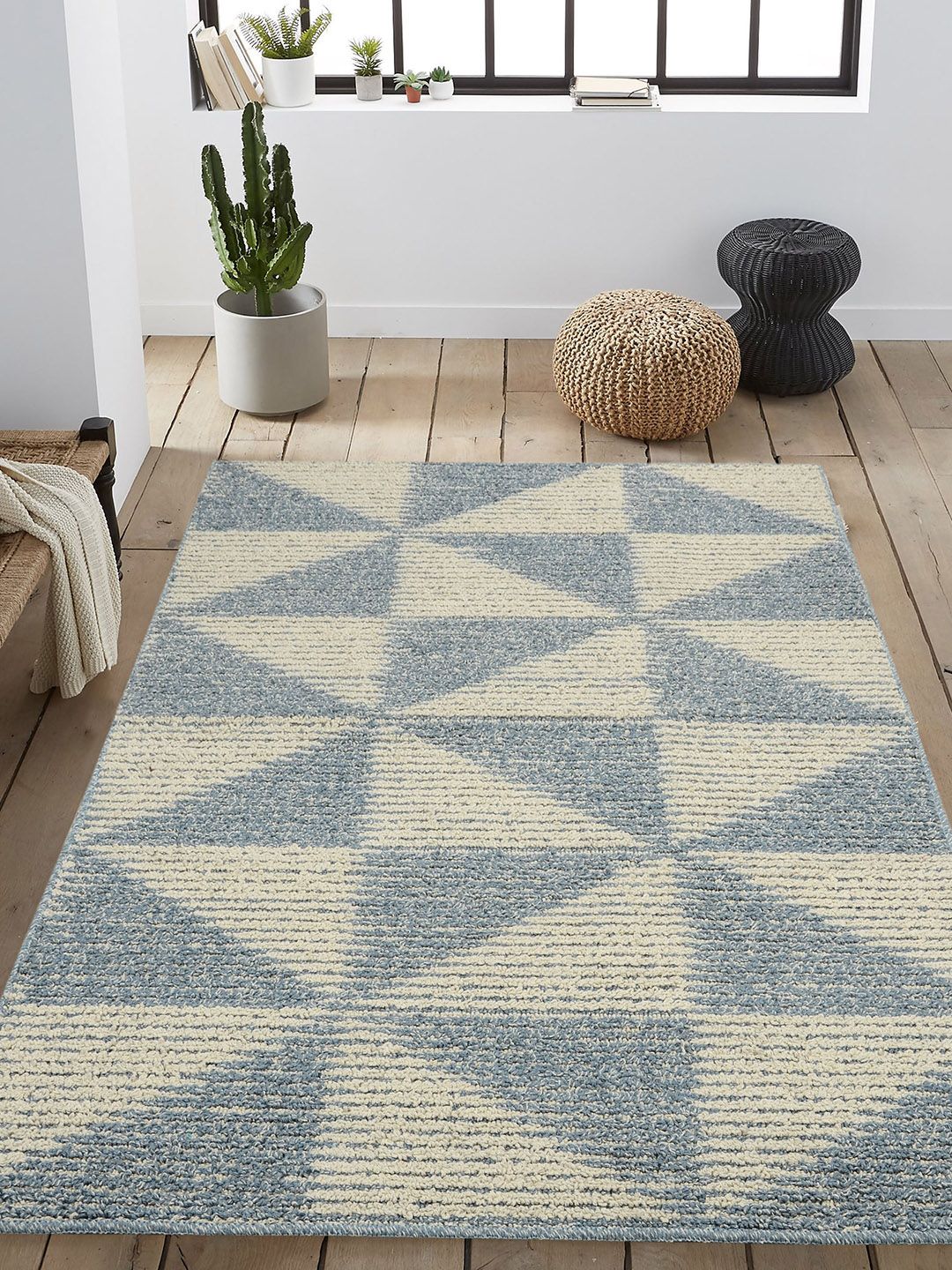 Saral Home Blue & Beige Geometric Modern Carpet Price in India