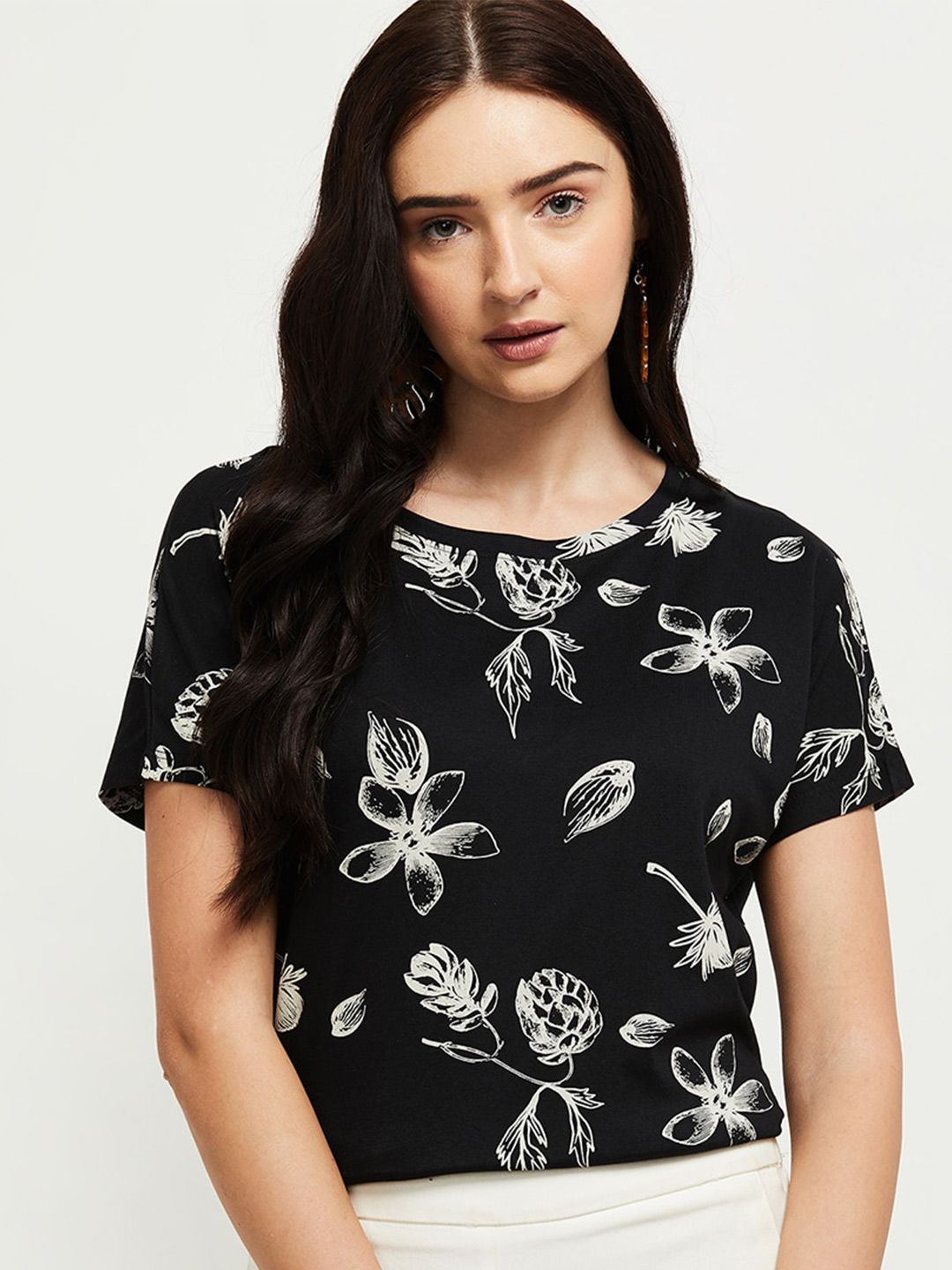 max Women Black Printed T-shirt