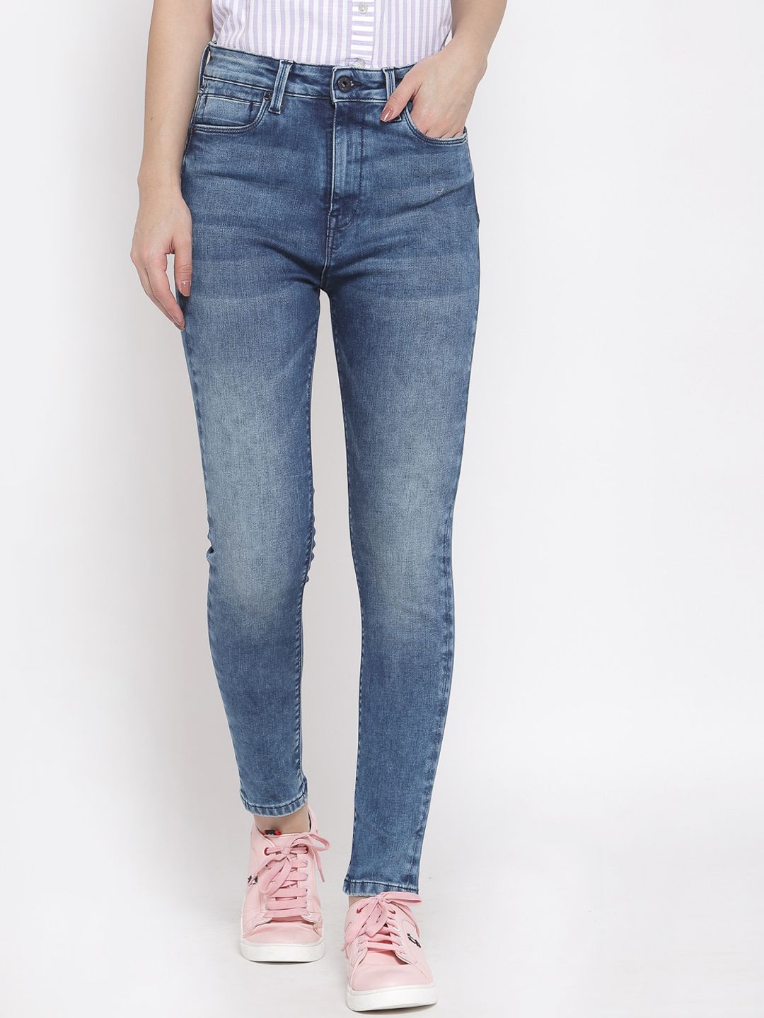 Pepe Jeans Women Blue Skinny Fit Light Fade Jeans Price in India