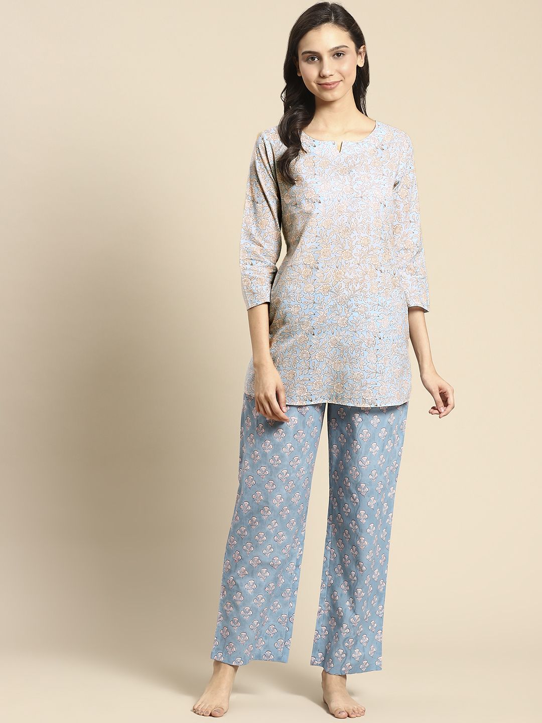 Prakrti Women Blue & Off White Pure Cotton Printed Night suit Price in India