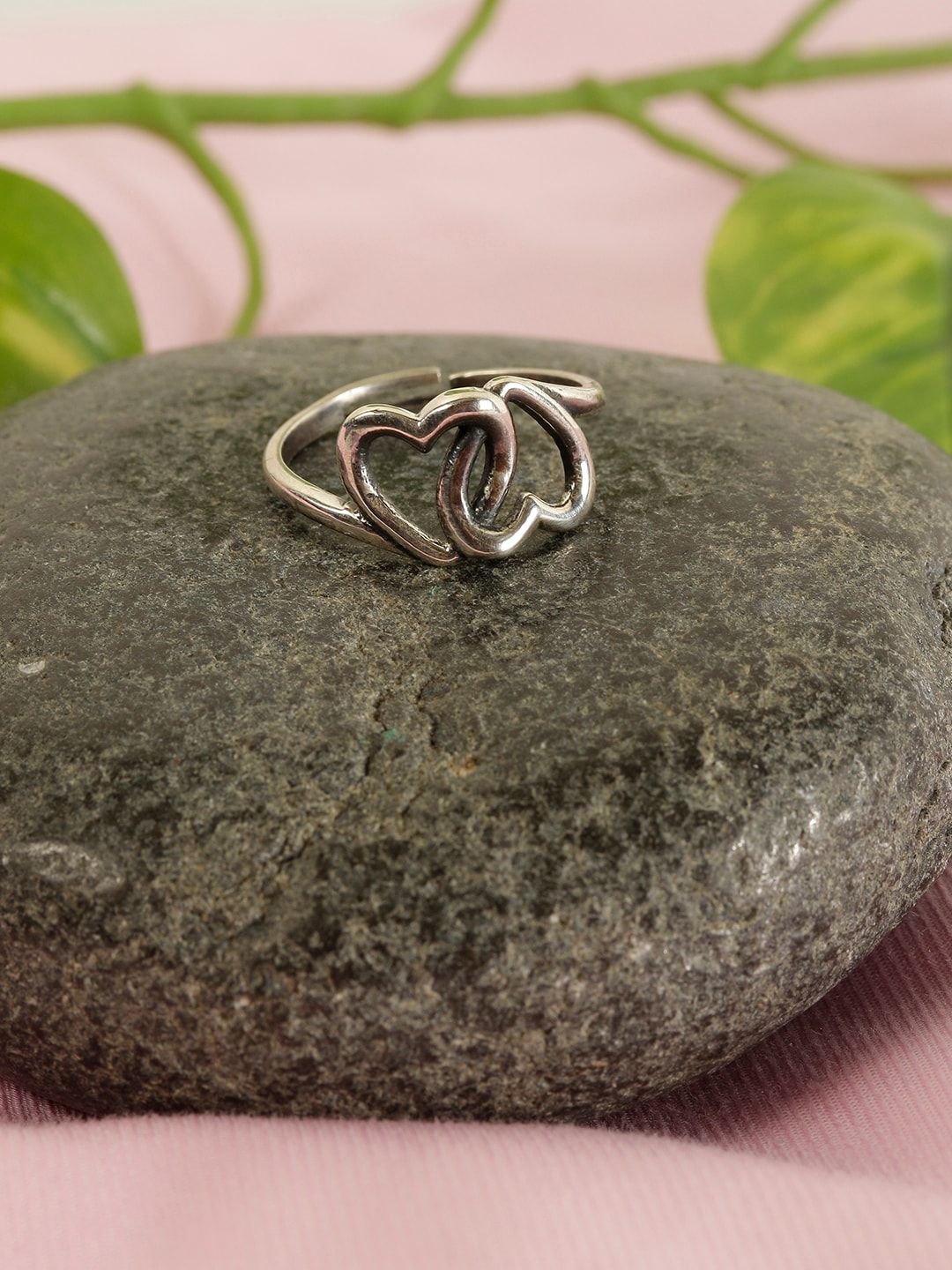 AVNI by GIVA 925 Oxidised Silver Interlinked Heart Adjustable Ring Price in India