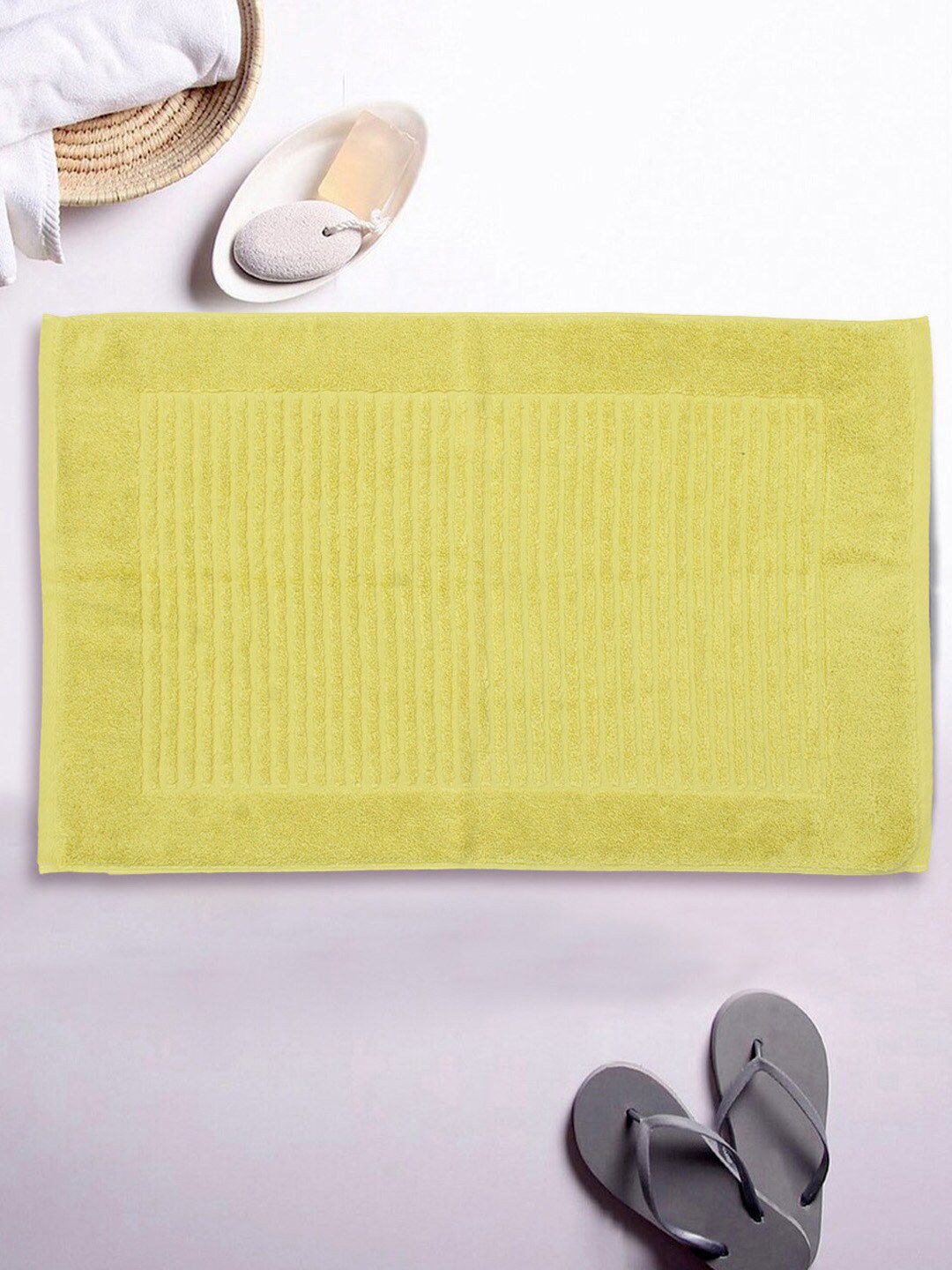 AVI Living Green Solid Ribbed Pure Terry Cotton 800 GSM Bath Rug Price in India