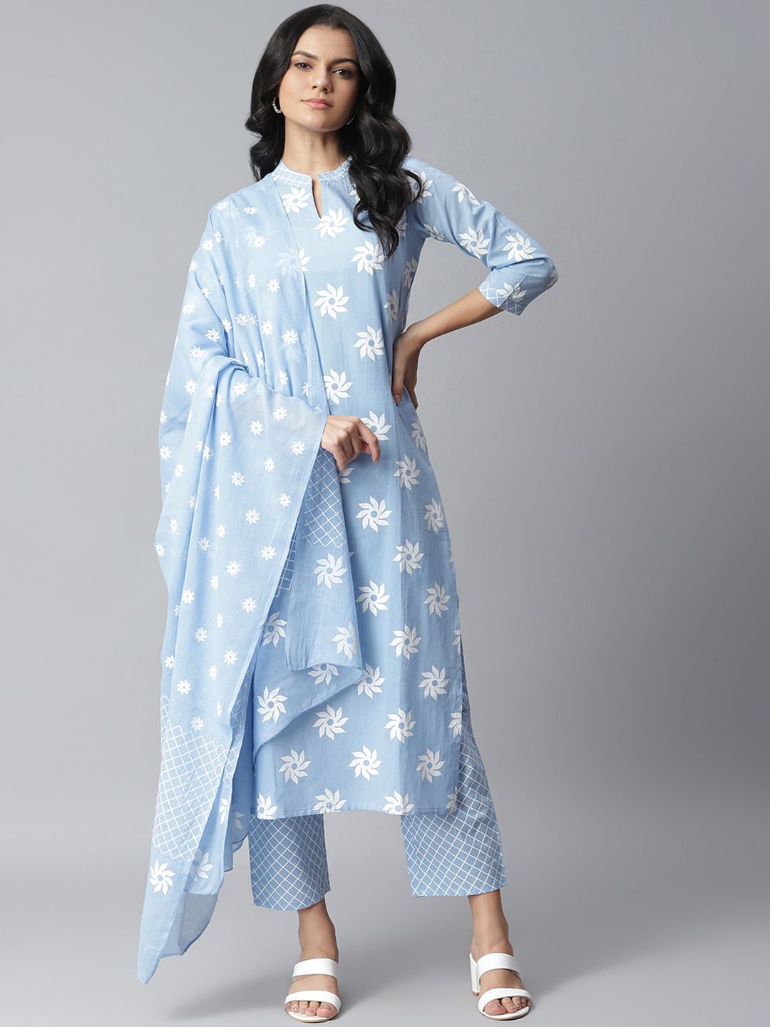 Stylum Women Blue & White Floral Printed Pure Cotton Kurta with Trousers & Dupatta Price in India