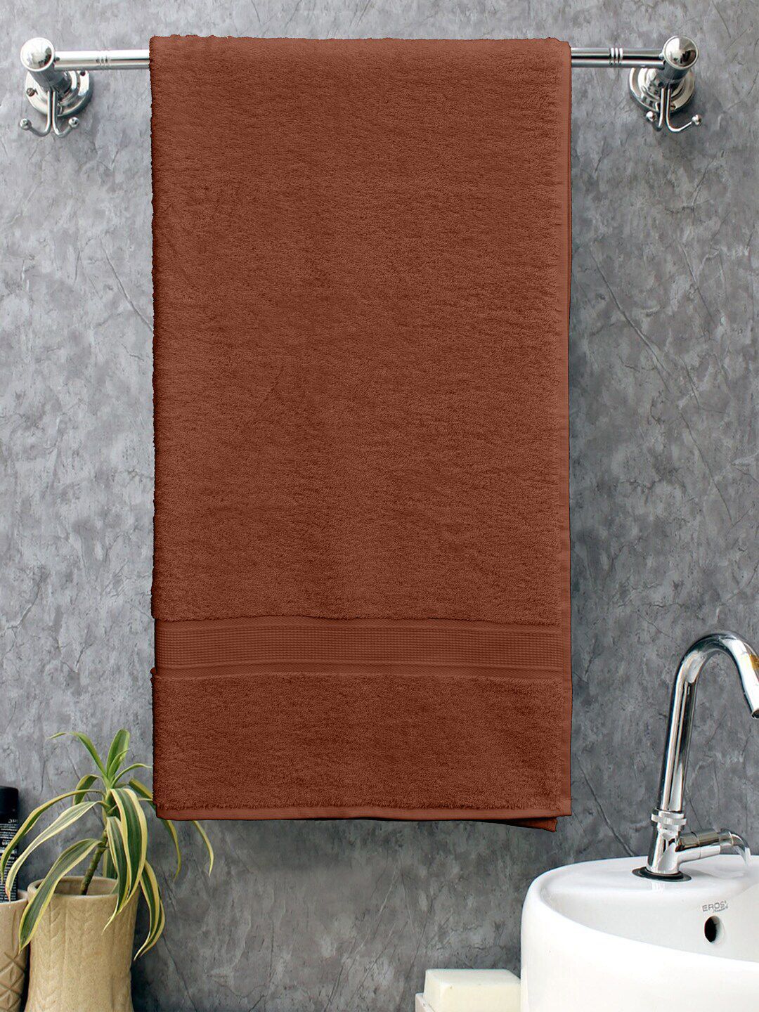 BOMBAY DYEING Brown Solid 450 GSM Cotton Tulip Bath Towel Price in India