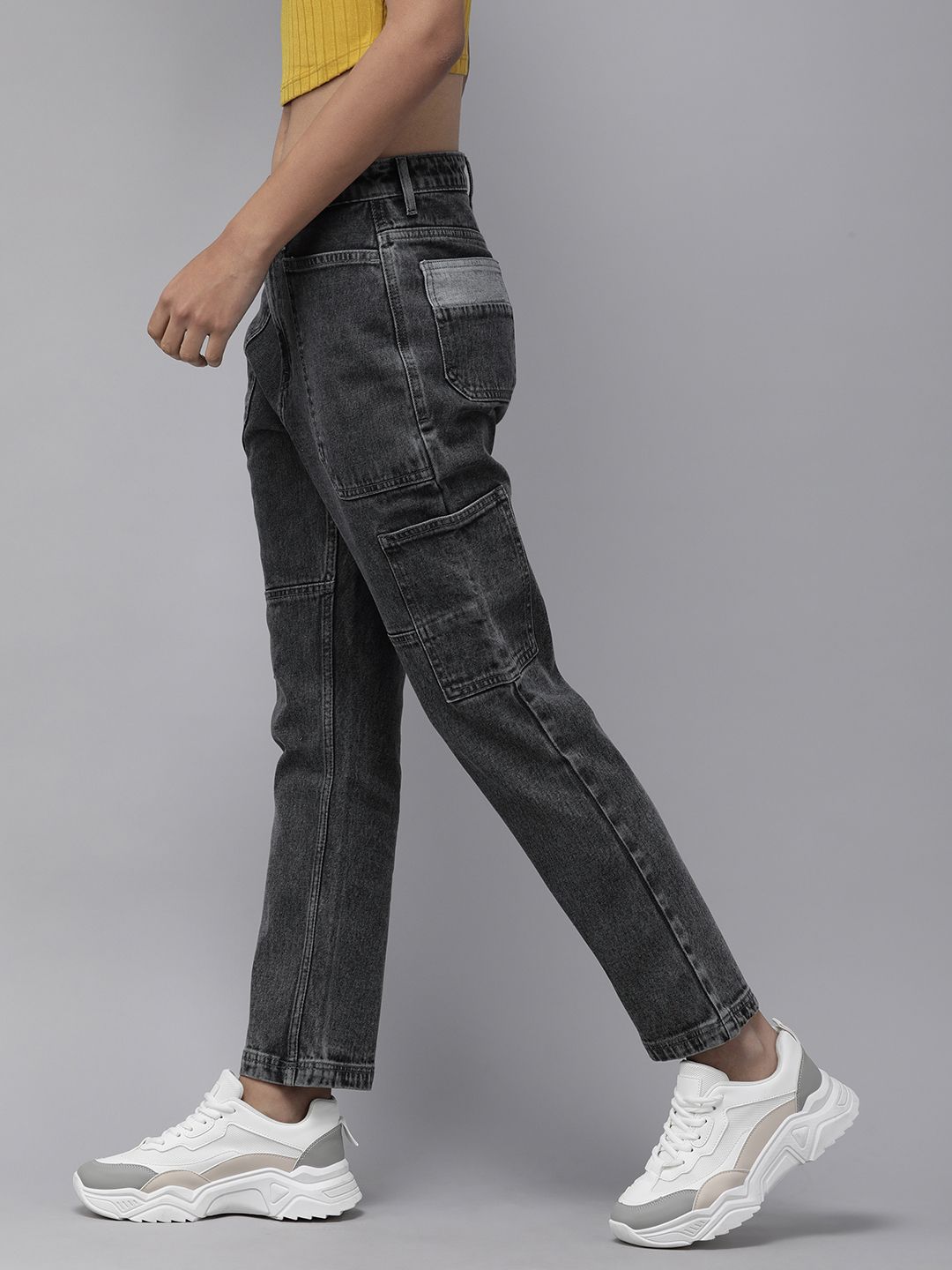 Roadster Women Charcoal Straight Fit Light Fade Jeans Price in India