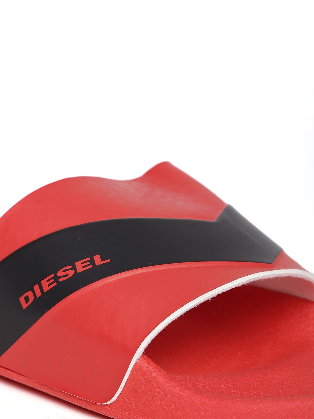 Buy DIESEL Men Red & Black Colourblocked Flip-Flops - Flip  display picture 1