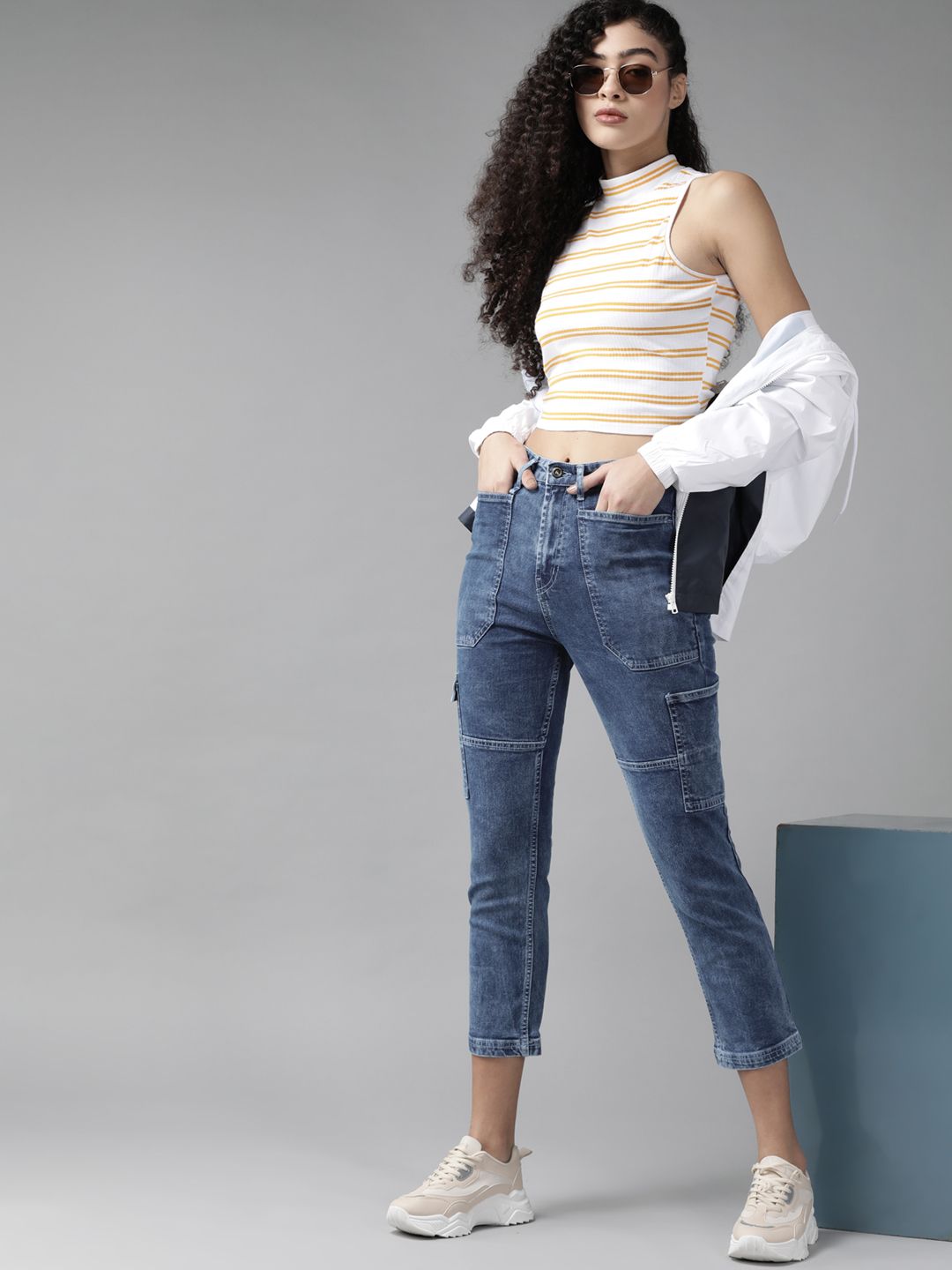 Roadster Women Blue Straight Fit Light Fade Stretchable Jeans Price in India