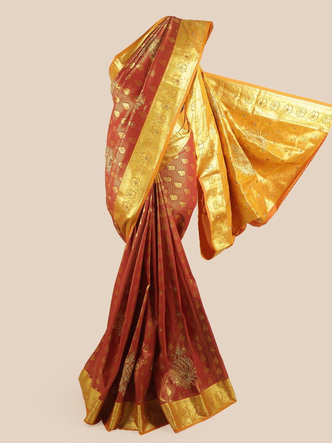 Pothys Vastrakala Pattu Red & Gold-Toned Ethnic Motifs Pure Silk Saree