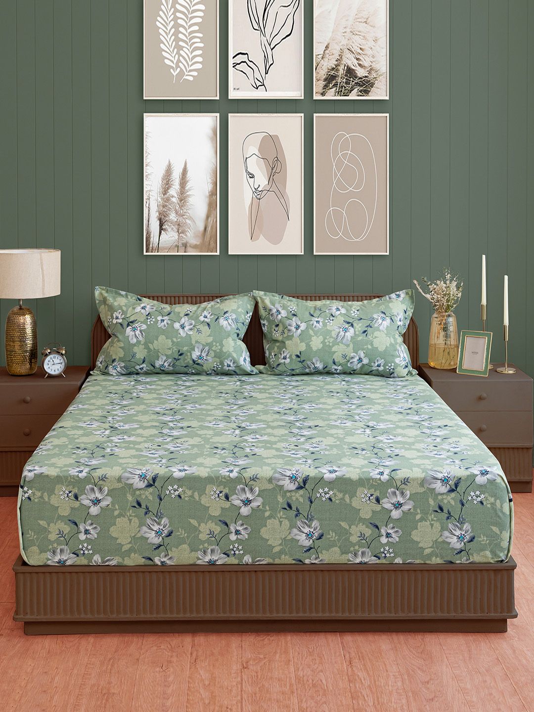 SWAYAM SWAYAM Sparkle Green Floral Cotton 144 TC Fitted King Bedsheet with 2 Pillow Covers-190 x 180 x 30 cm
