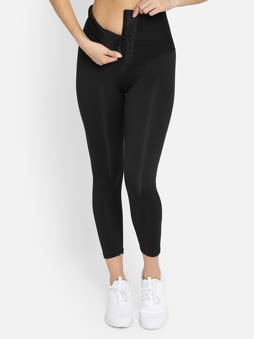 Bellofox Women Black Solid Slink-Fit Rapid-Dry Yoga Tights Price in India