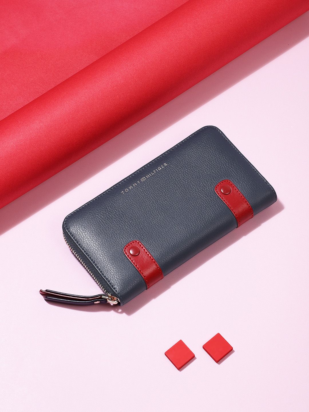 Tommy Hilfiger Women Navy Blue & Red Applique Leather Zip Around Wallet Price in India