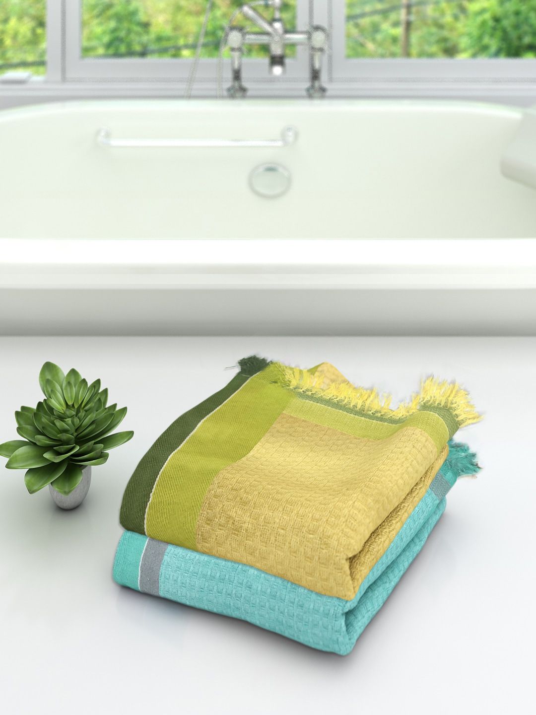 Athom Trendz Set Of 2 High Absorbant Bath Towel Price in India