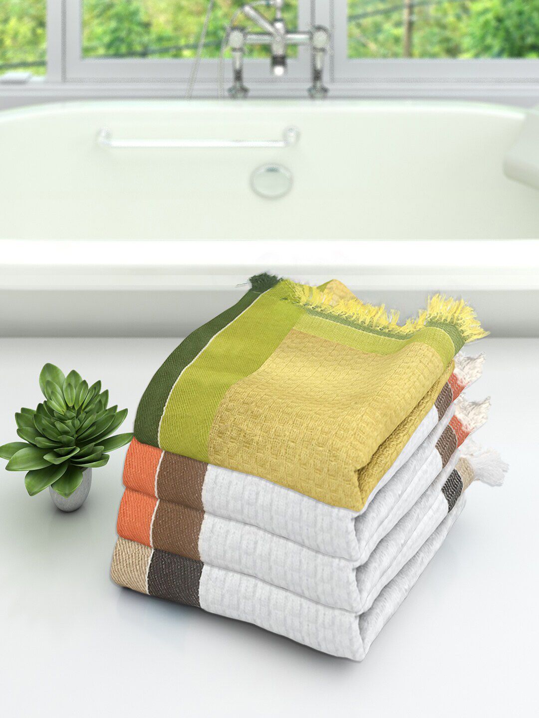 Athom Trendz Pack of 4 Cotton Lightweight Quick-Dry & High Absorbant Bath Towel Price in India