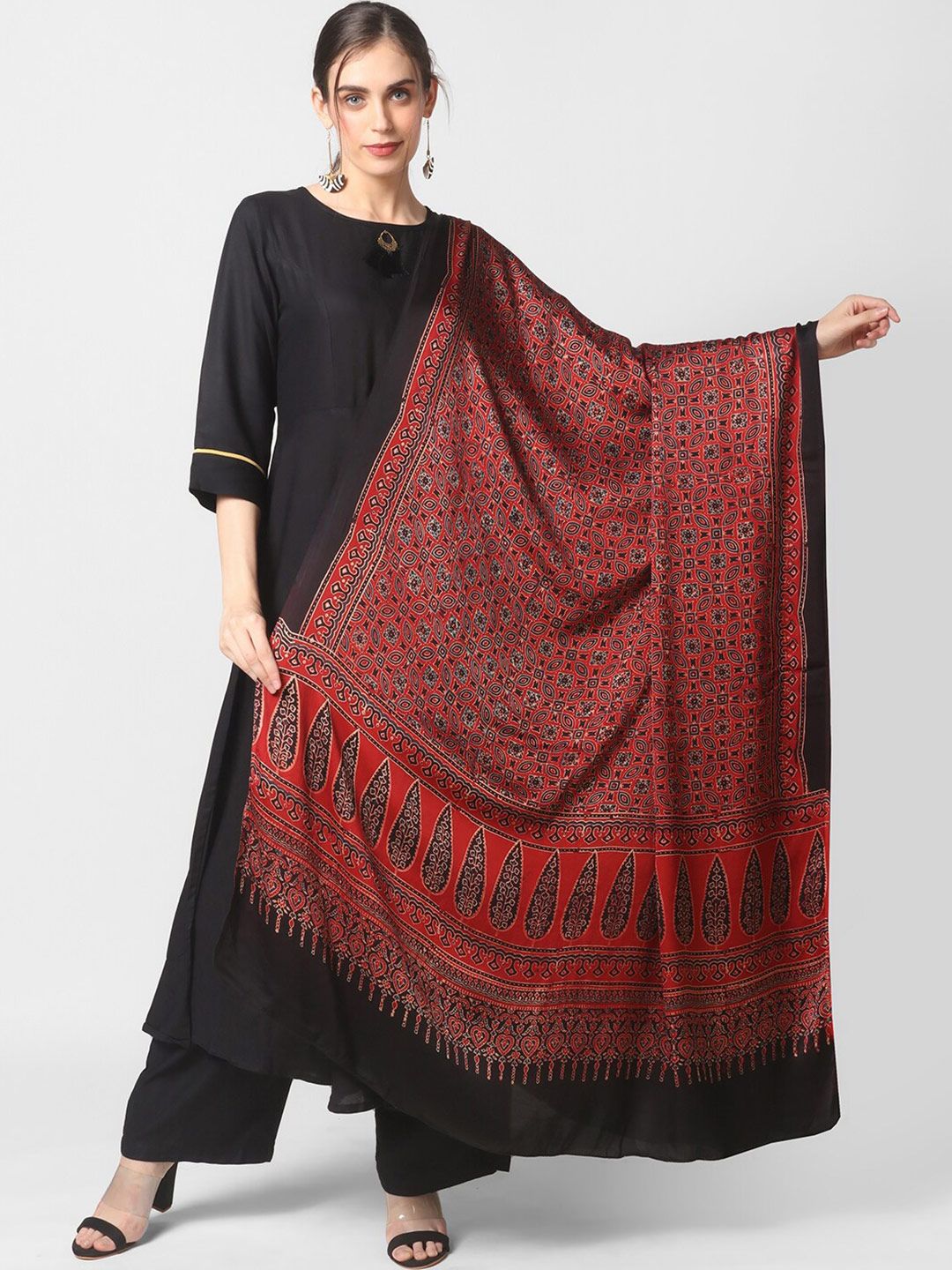 Dupatta Bazaar Maroon & Black Ethnic Motifs Block Printed Dupatta Price in India