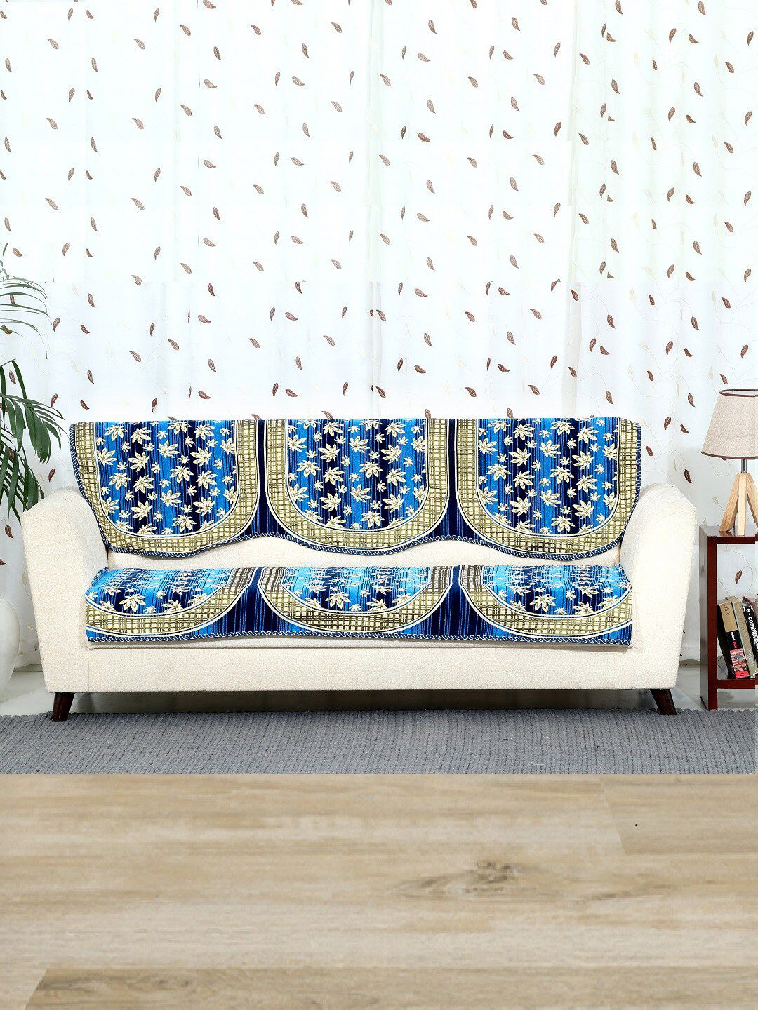 BELLA TRUE Set Of 6 Blue & Beige Floral Printed Chennile 5-Seater Sofa Cover Price in India