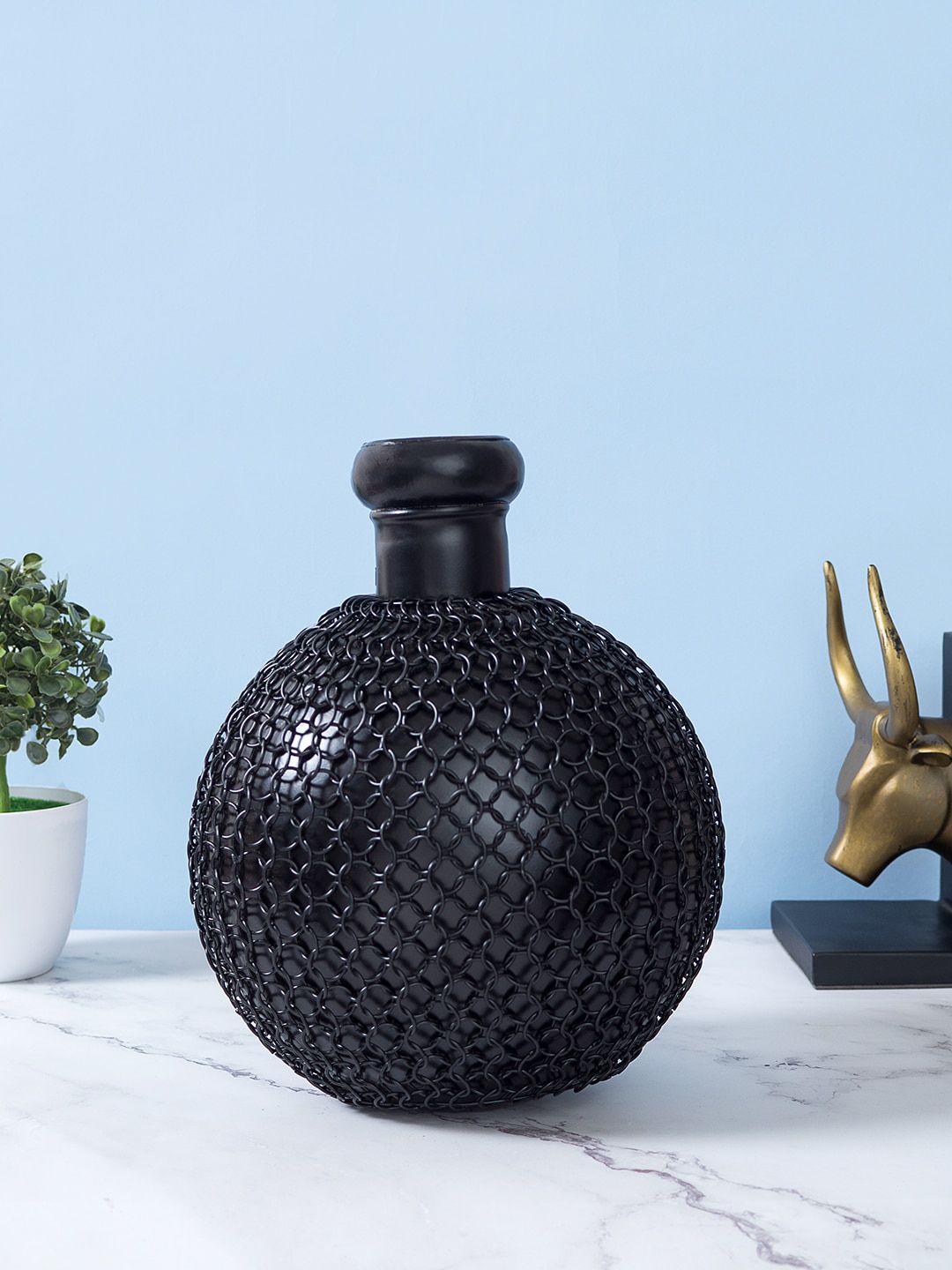 Golden Peacock Black Woven Design Metal Grid Black Vase Price in India