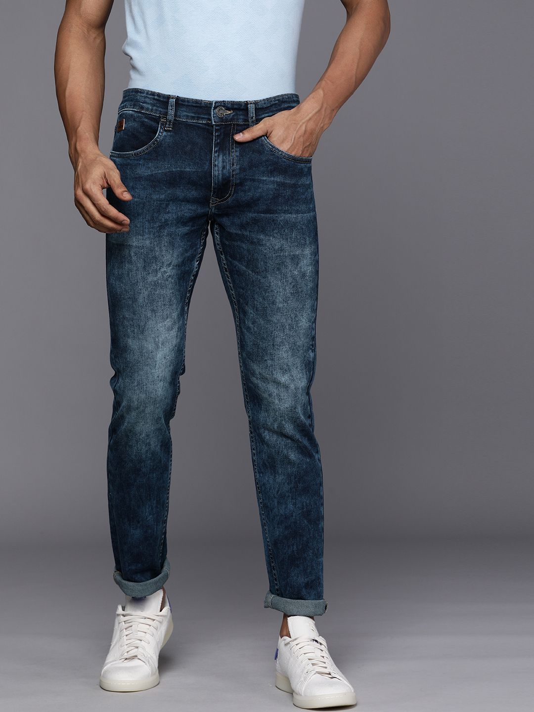 WROGN Men Blue Slim Fit Heavy Fade Stretchable Jeans