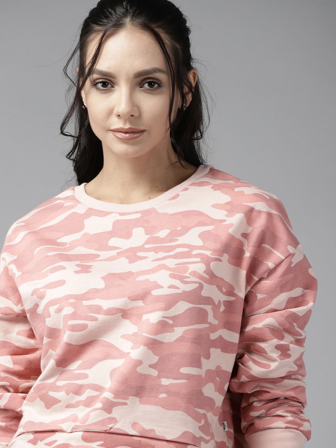 Roadster Women Pink Camouflage Print Crop Sweatshirt Price in India