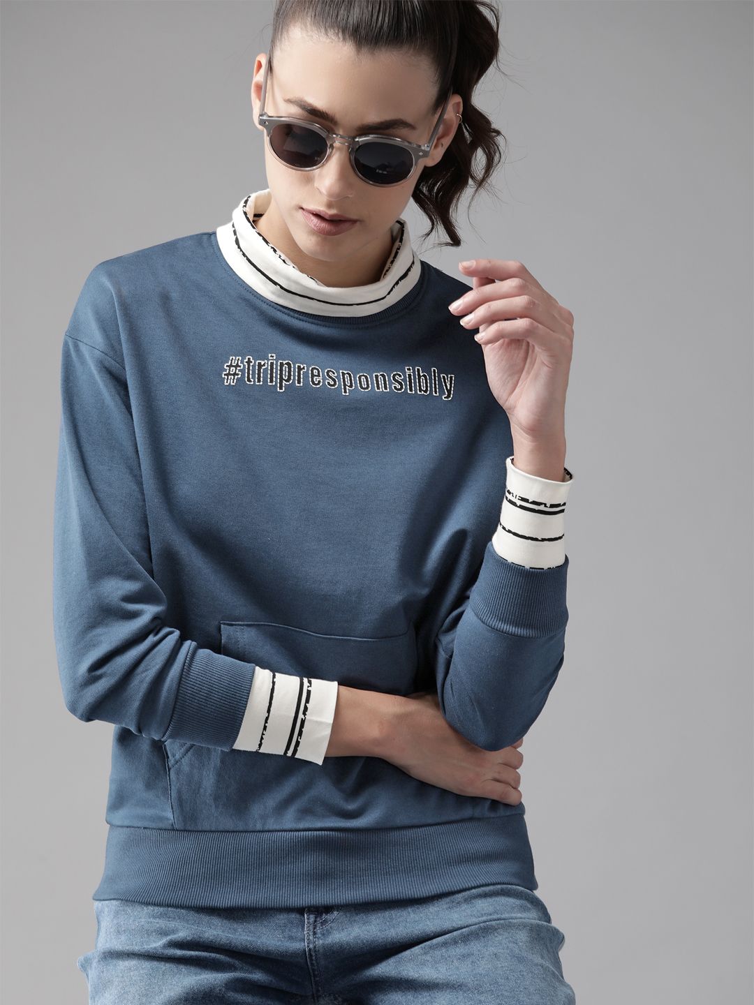 Roadster Women Teal Blue and Black Typography Print Sweatshirt Price in India