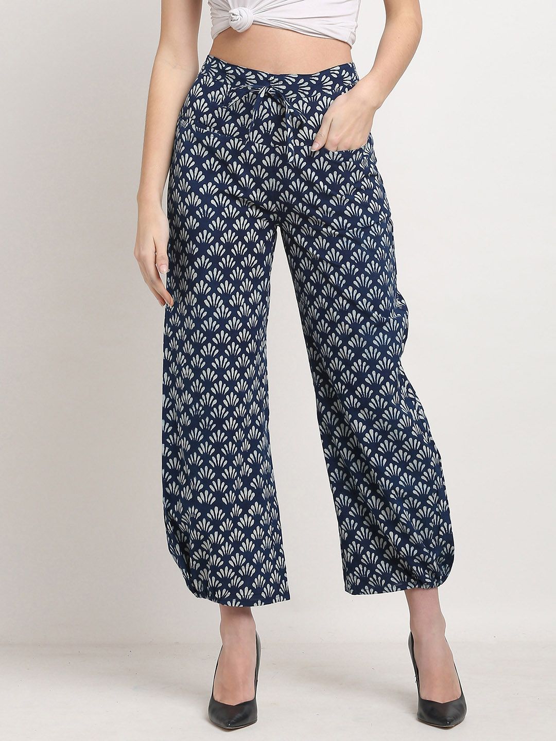 Rajnandini Women Blue & Off White Floral Printed Flared Handloom Palazzos