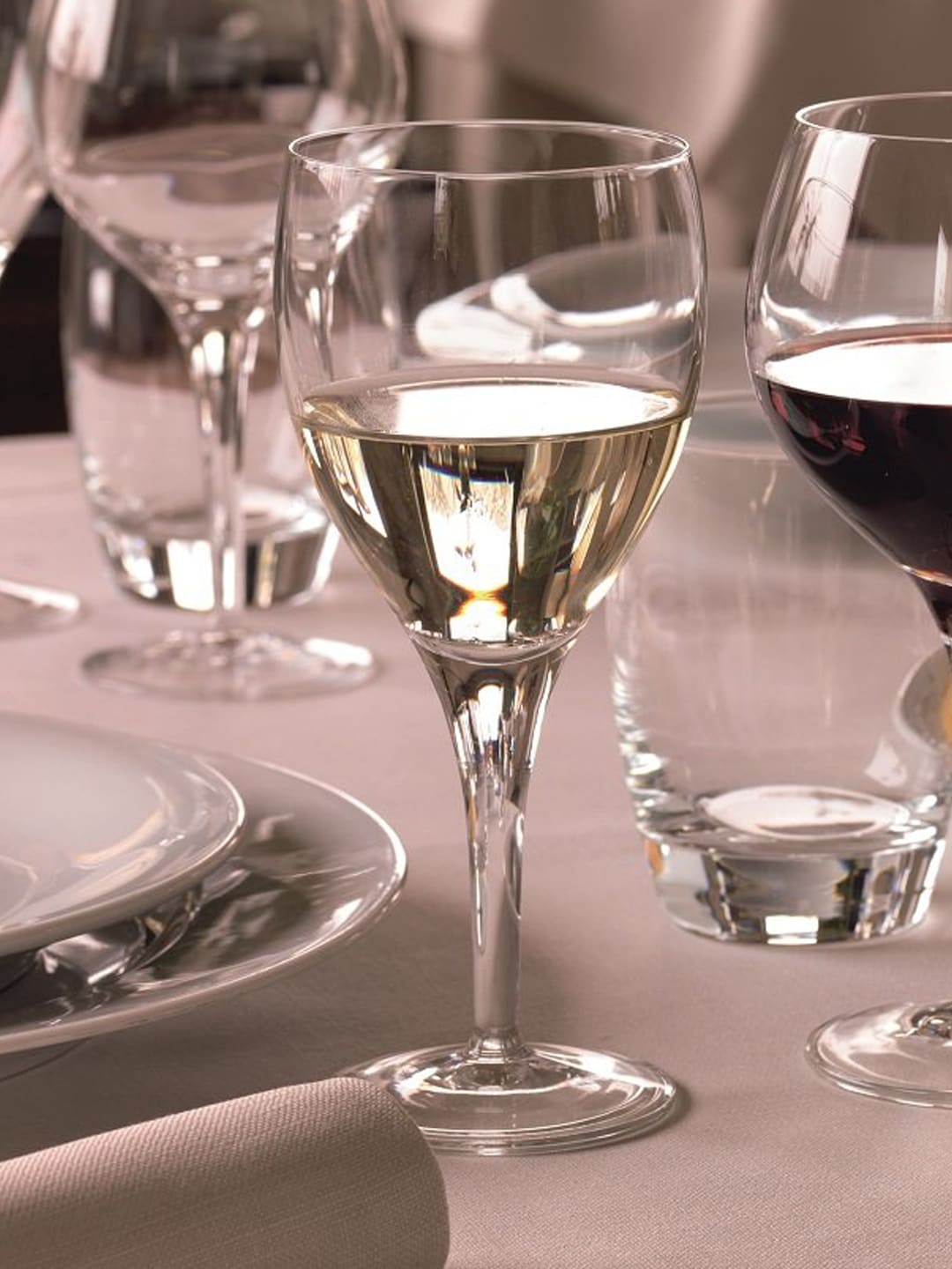 Luigi Bormioli Transparent Set of 6 White Wine Glass 190 Ml Price in India