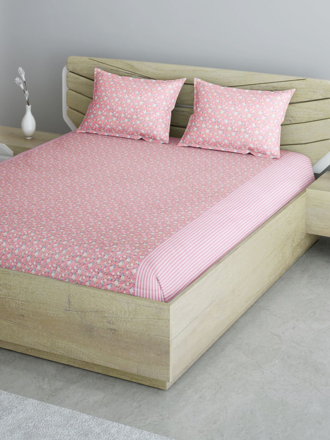Aura Pink & White Pure Cotton Floral 120 GSM Queen Bedsheet with 2 Pillow Covers Price in India