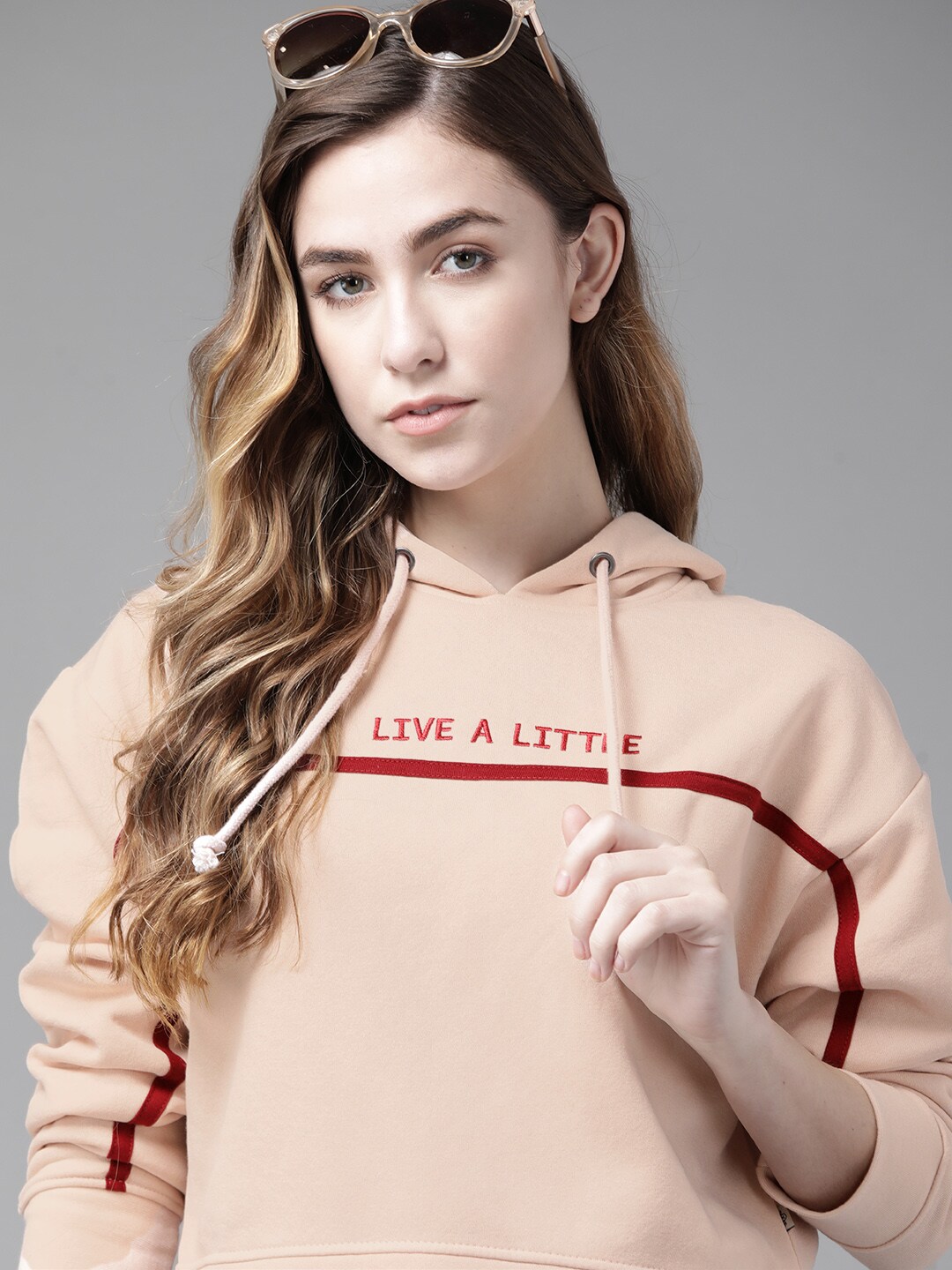 Roadster Women Peach-Coloured Embroidered Hooded Sweatshirt Price in India