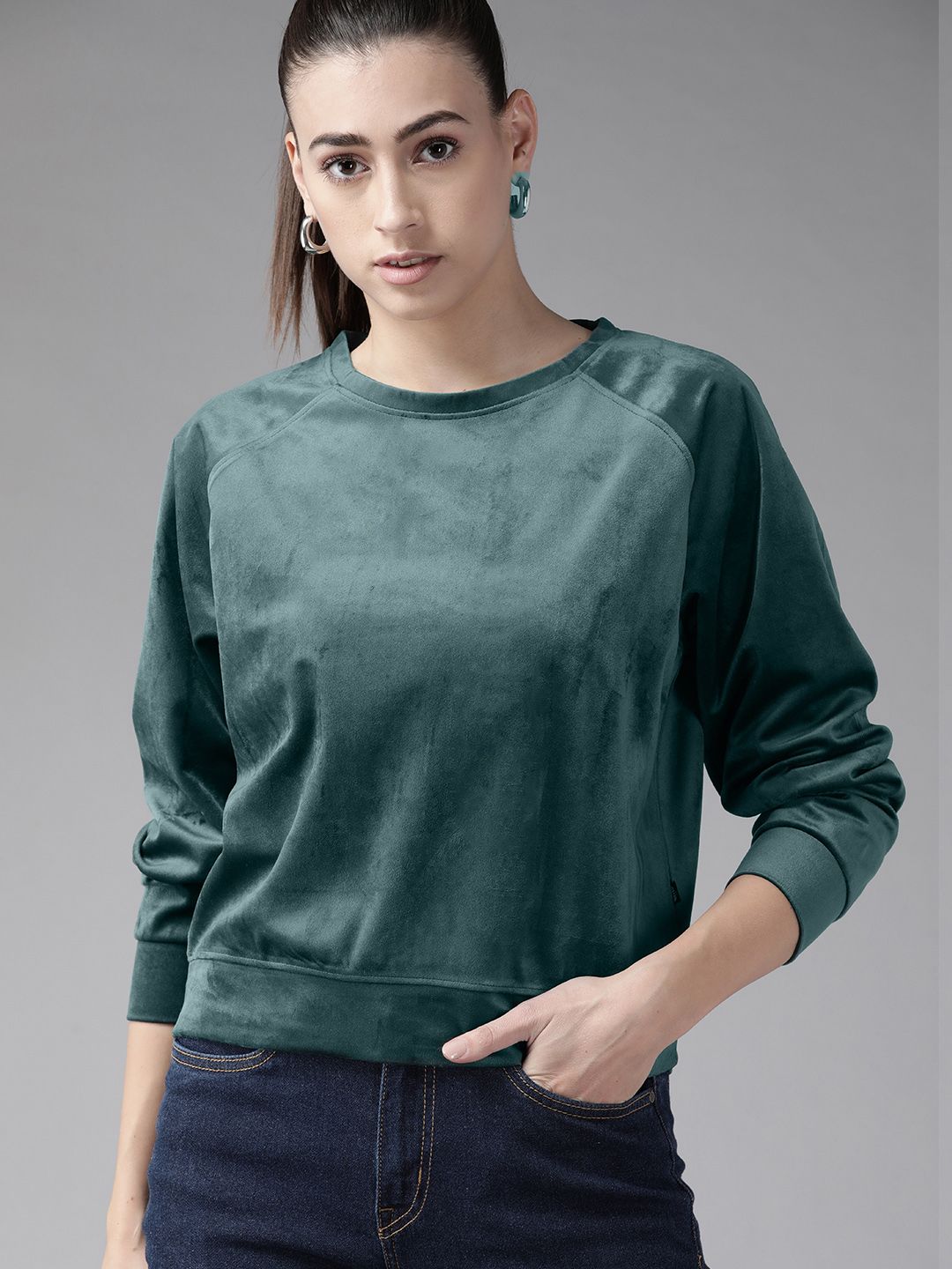Roadster Women Green Solid Velour Sweatshirt Price in India