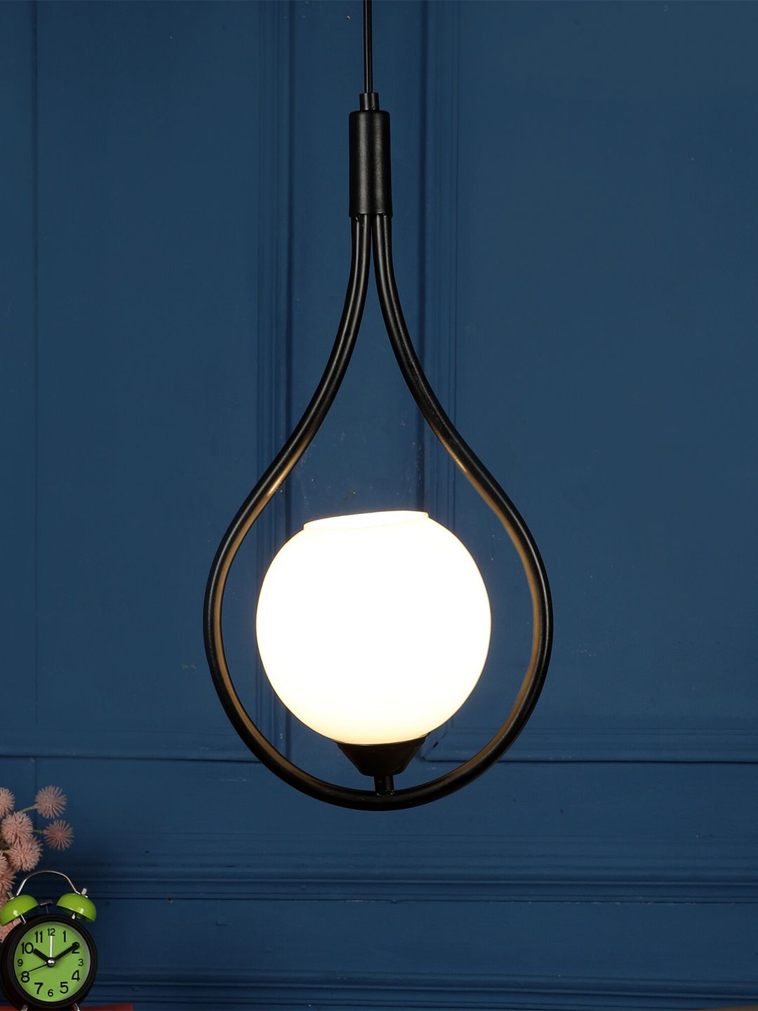 MFD HOME FURNISHING Black & White Iron Traditional Pendent Lamp Price in India