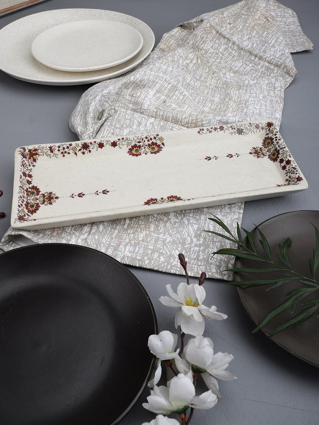 MIAH Decor Cream-Coloured & 1 Pieces Handcrafted Printed Stoneware Matte Plates Price in India