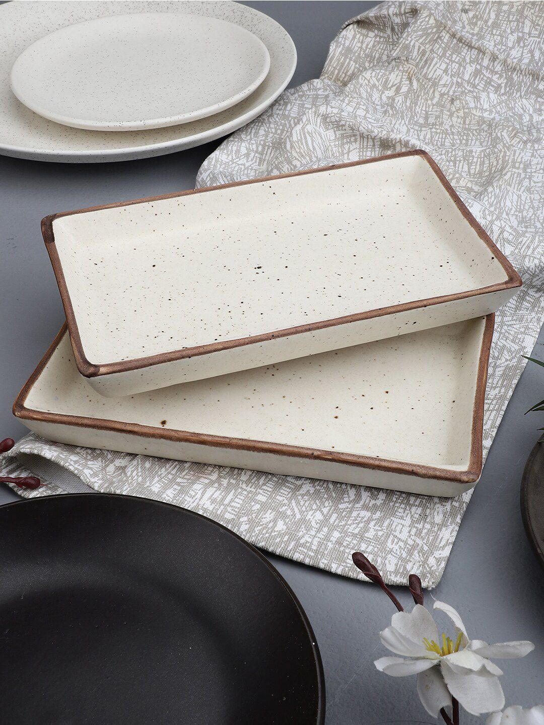 MIAH Decor Cream-Coloured & 2 Pieces Handcrafted Stoneware Matte Plates Price in India