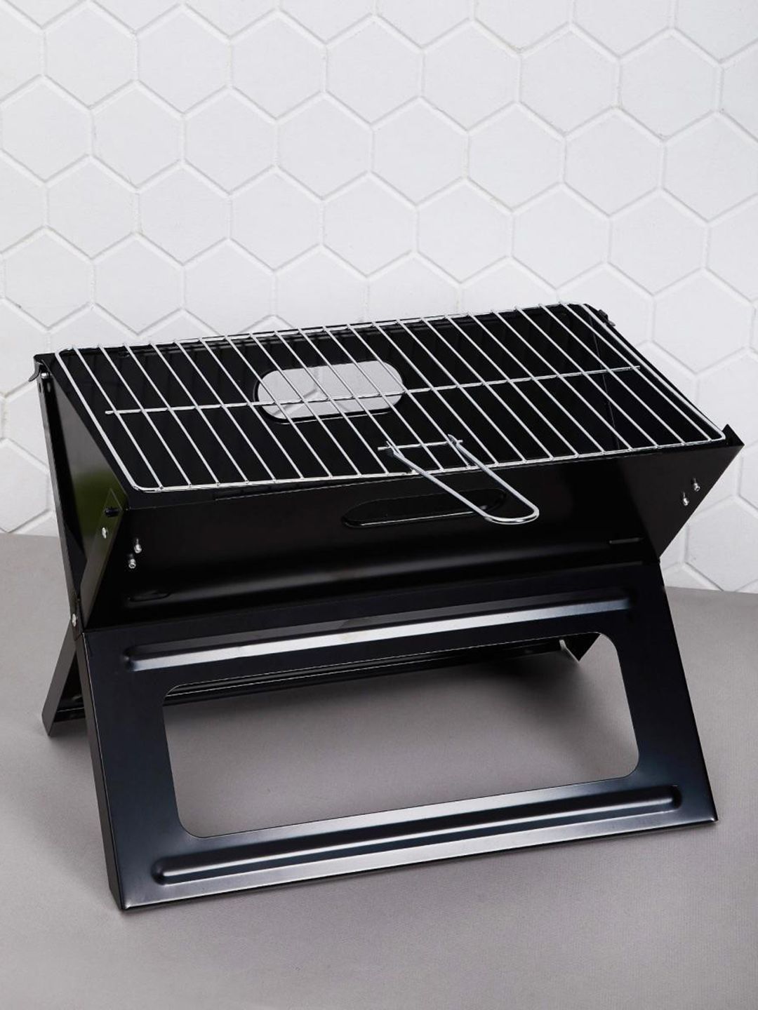 Home Centre Black Solid Truffels-Windsor Barbeque Grill Price in India
