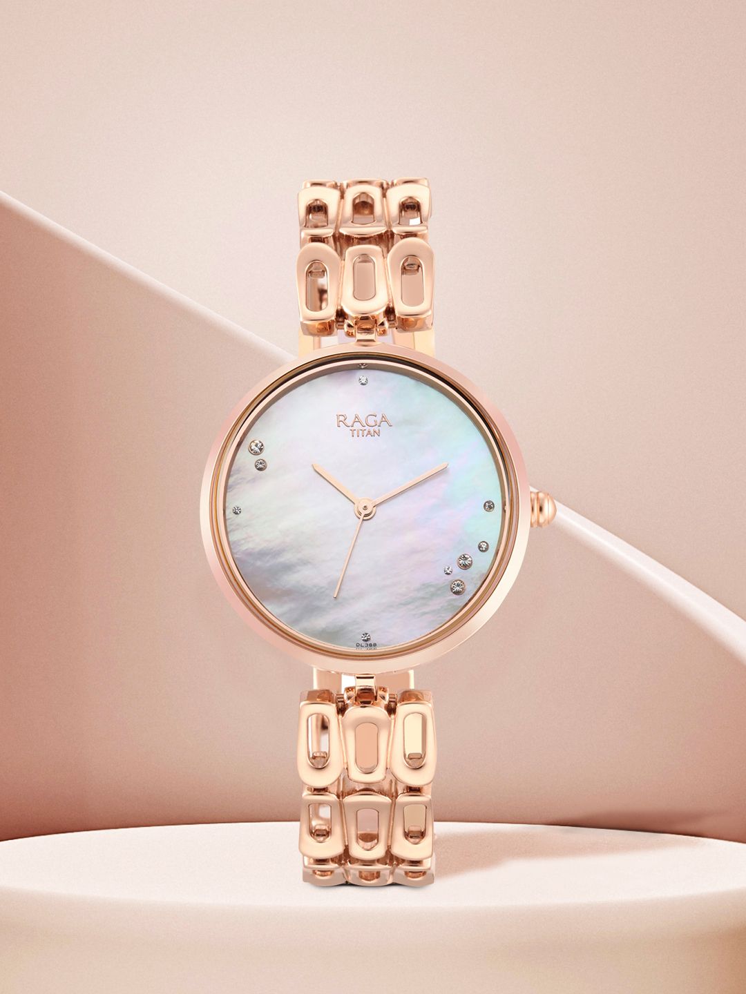 Titan Titan Raga Chic Quartz Analog With White Mother Of Pearl Dial Watch For Women - Nt2659wm01