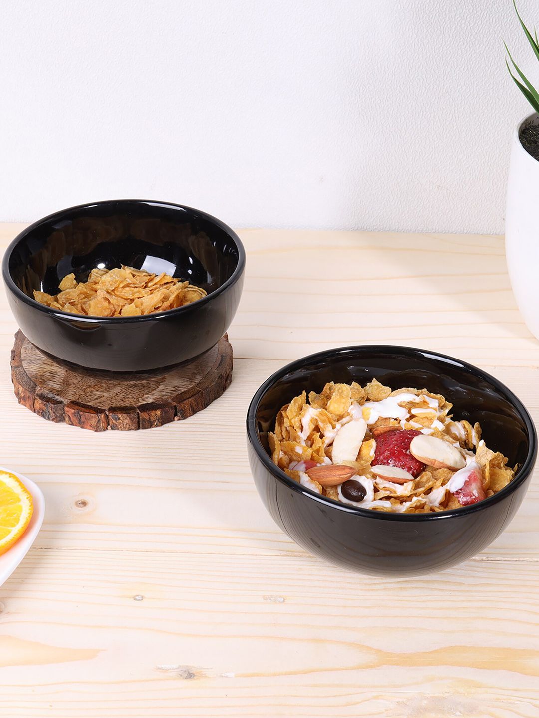 Ariane Set Of 2 Black Solid Bowls Price in India